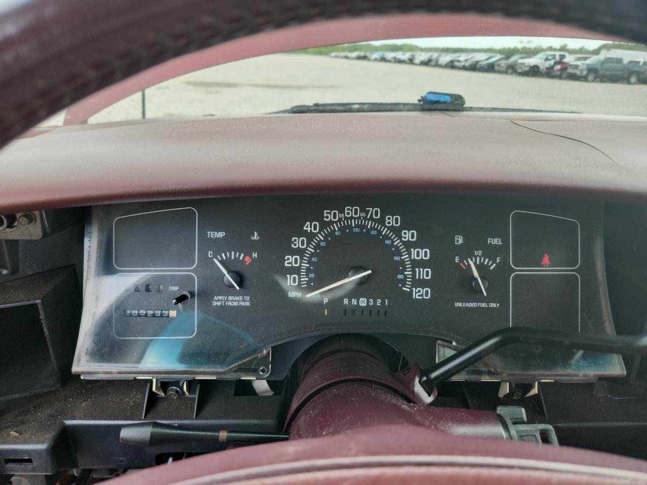 1996 Buick Roadmaster Limited Burgundy vin: 1G4BT52P1TR416111