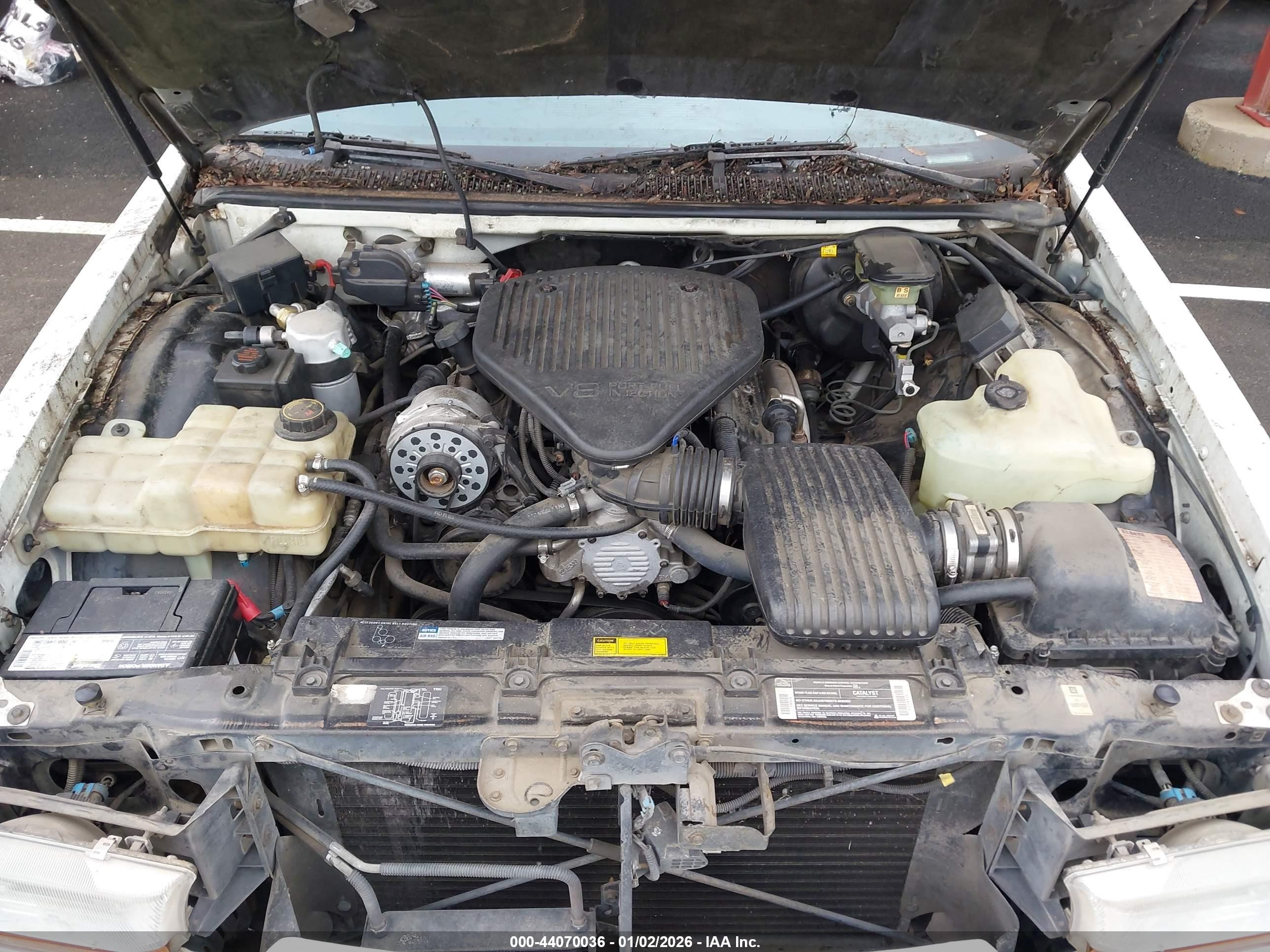 1994 Buick Roadmaster Limited White vin: 1G4BT52P3RR430889