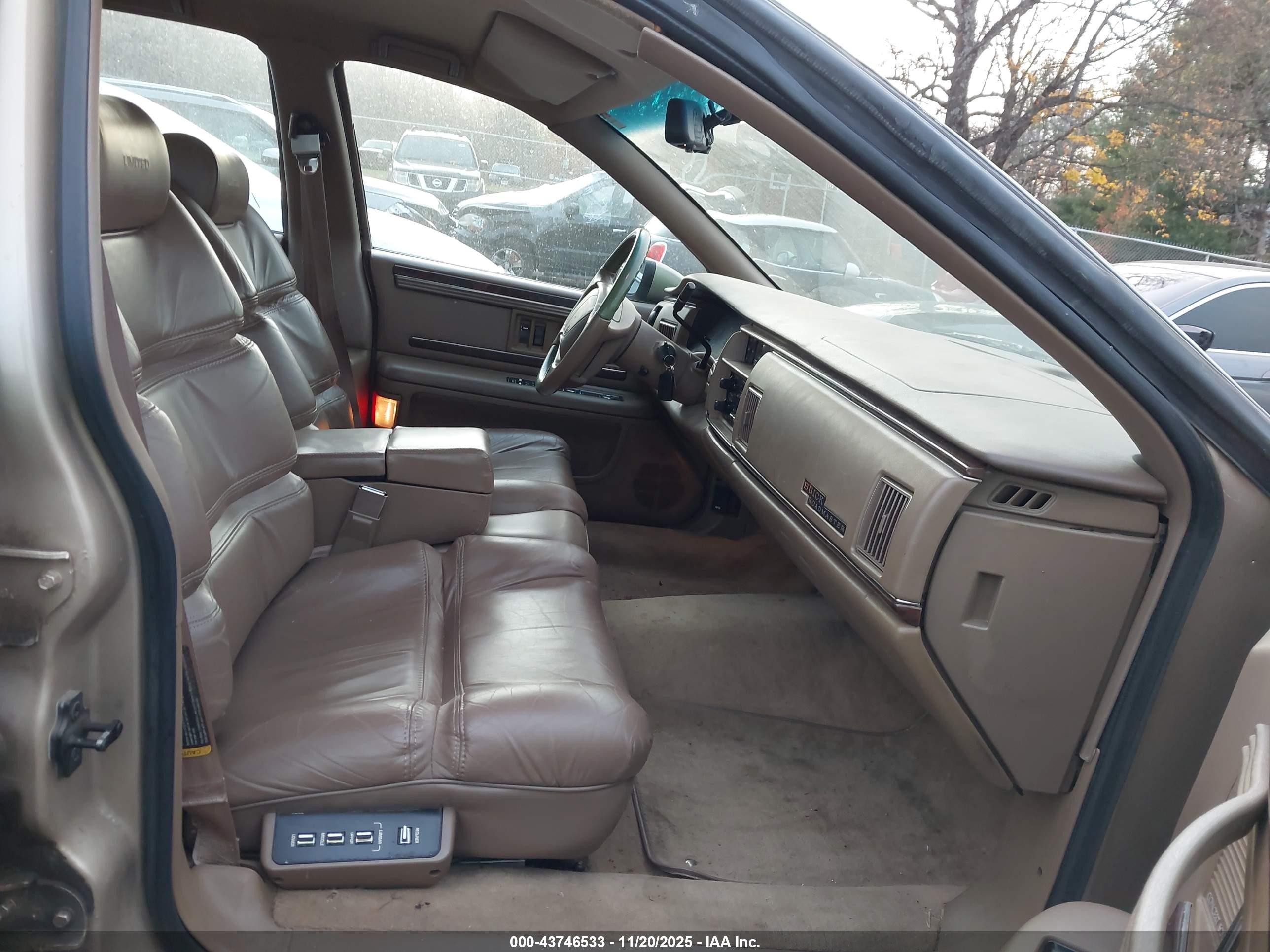 1994 Buick Roadmaster Limited Gold vin: 1G4BT52P5RR409042