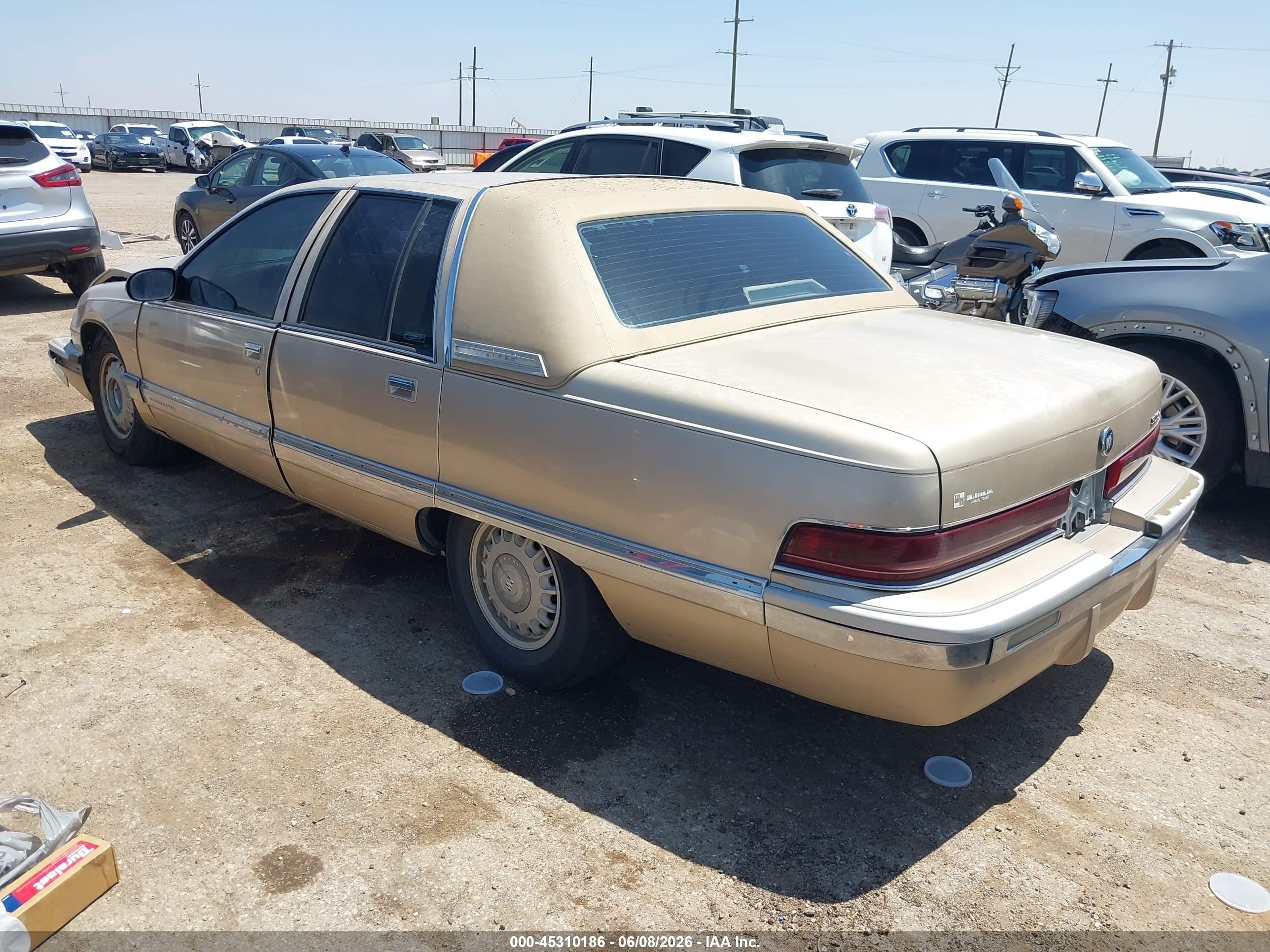 1995 Buick Roadmaster Limited Gold vin: 1G4BT52P5SR404705