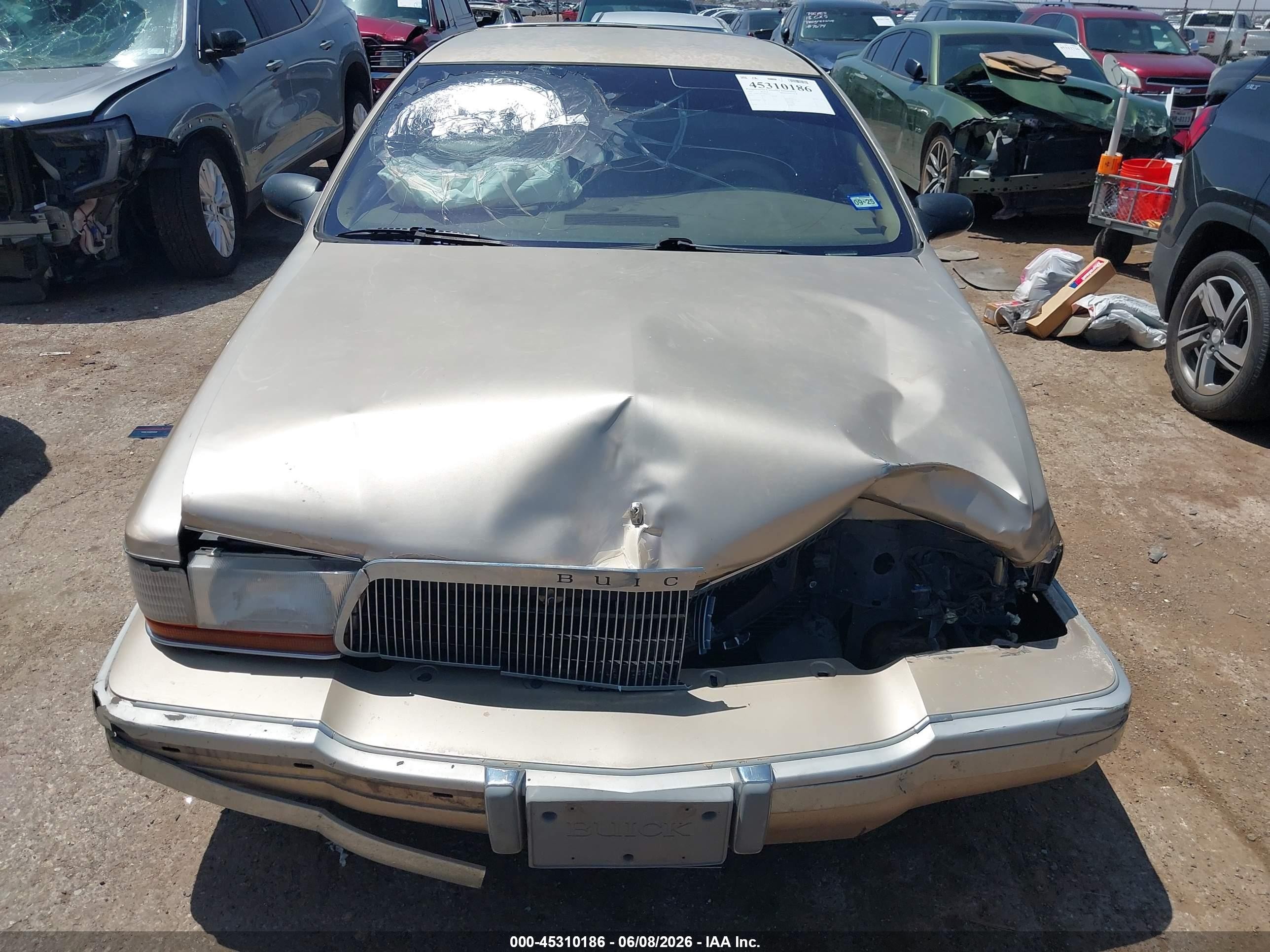1995 Buick Roadmaster Limited Gold vin: 1G4BT52P5SR404705