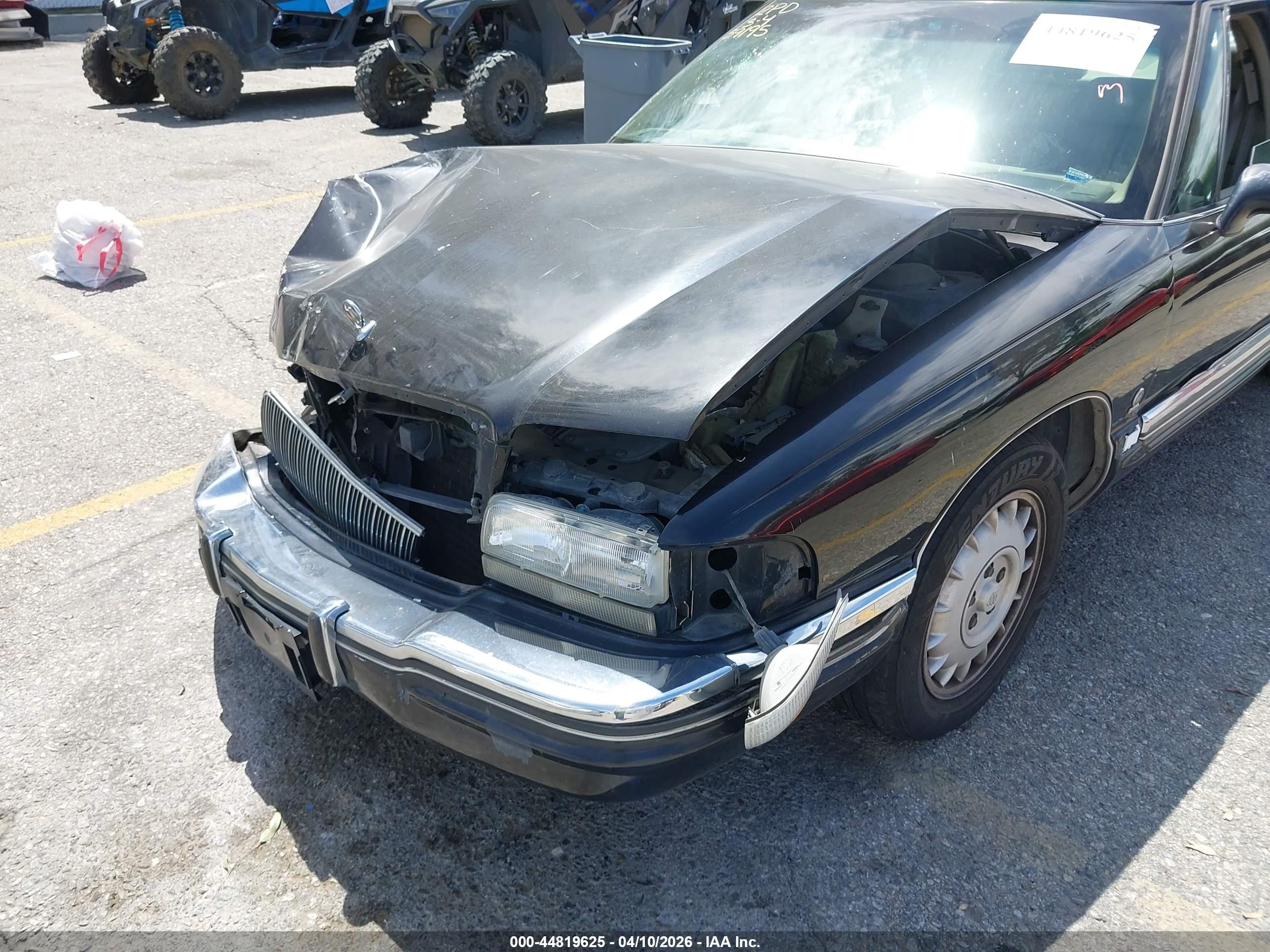1996 Buick Park Avenue Ultra Black vin: 1G4CU5211TH614450