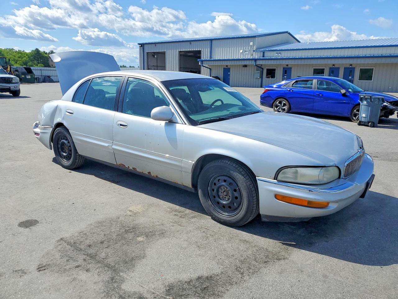 1999 Buick Park Avenue Ultra Silver vin: 1G4CU5211X4657523