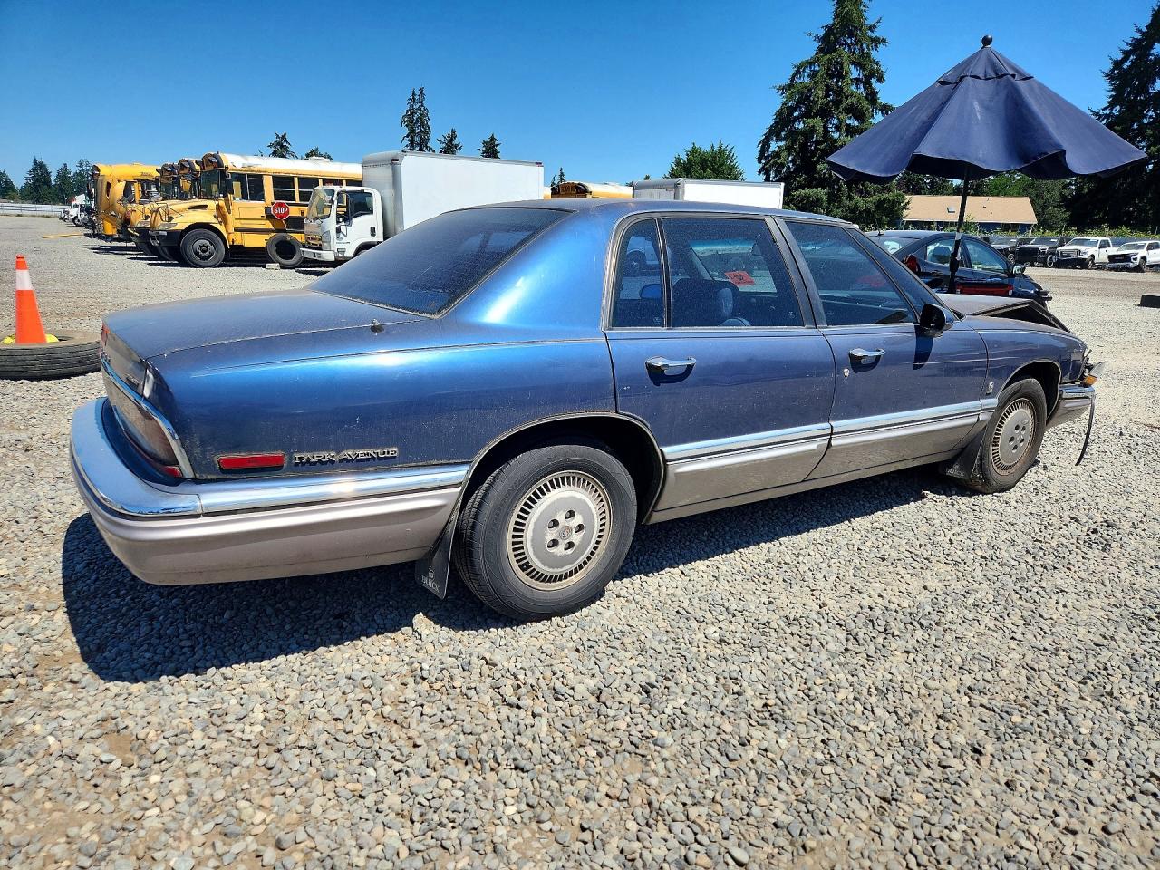 1995 Buick Park Avenue Ultra Blue vin: 1G4CU5212SH601916