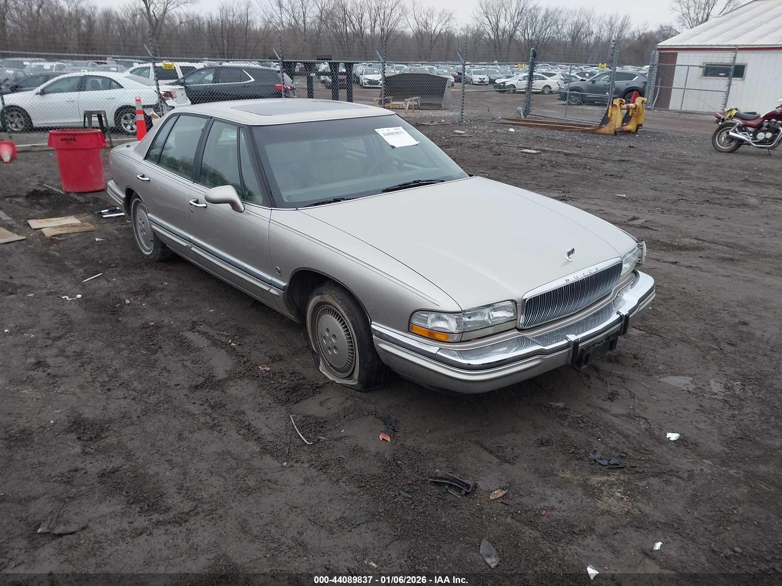 1996 Buick Park Avenue Ultra Tan vin: 1G4CU5214TH616208