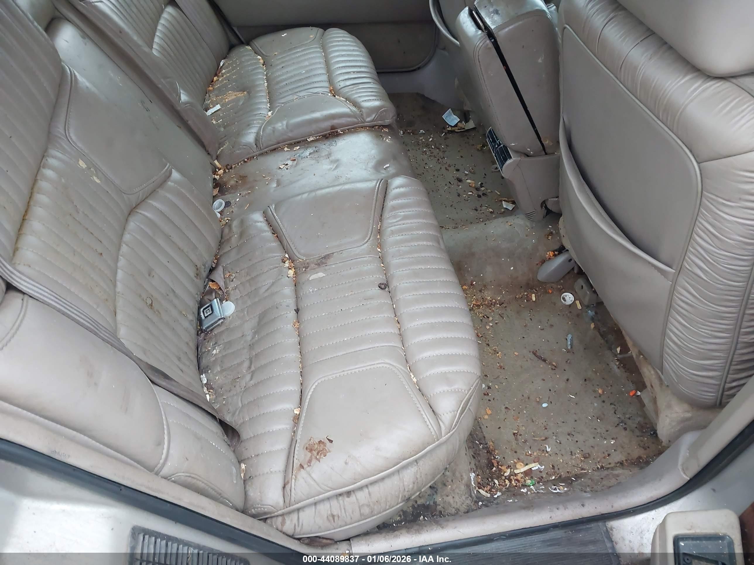 1996 Buick Park Avenue Ultra Tan vin: 1G4CU5214TH616208