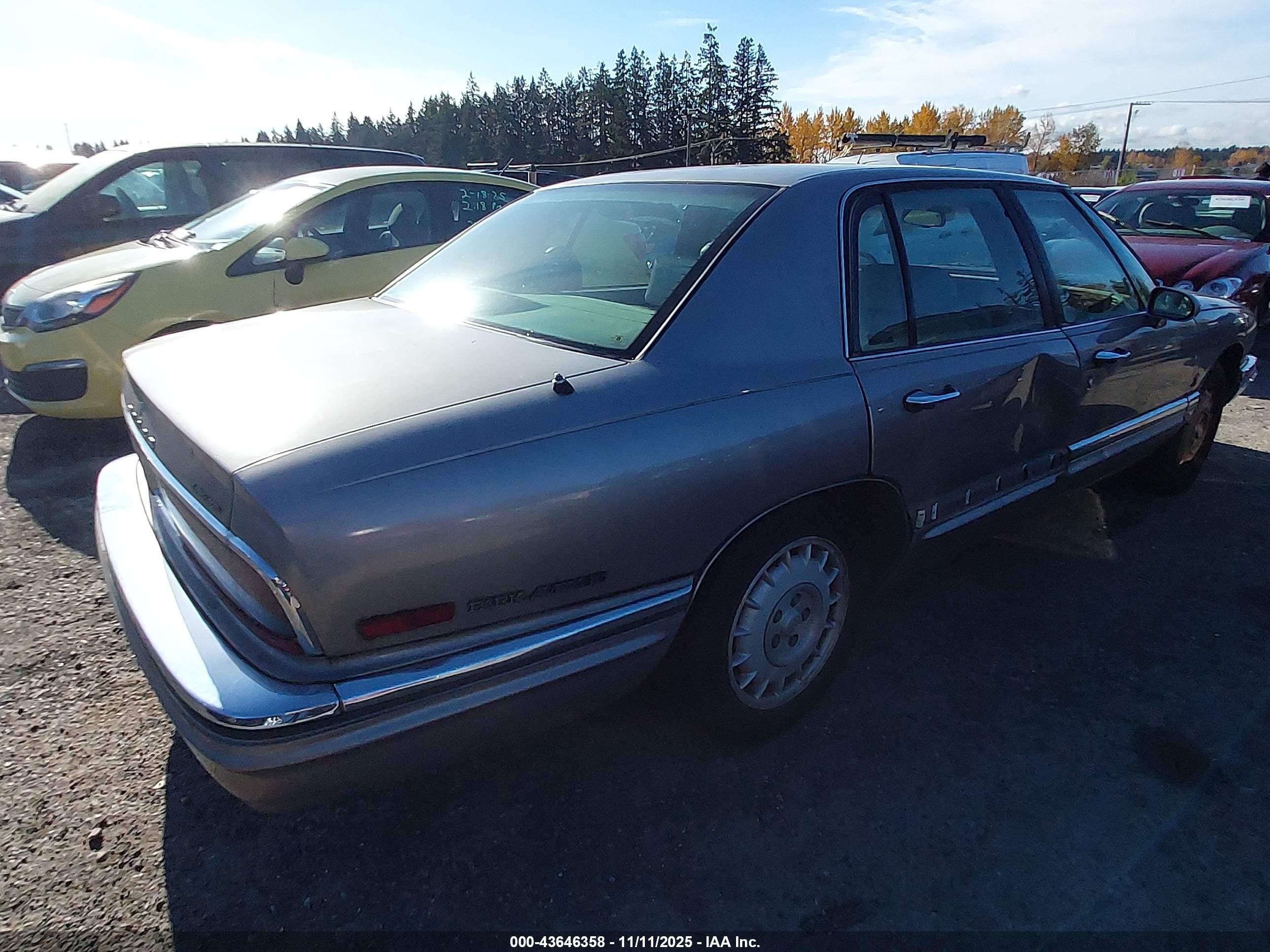 1996 Buick Park Avenue Ultra Silver vin: 1G4CU5215TH600776