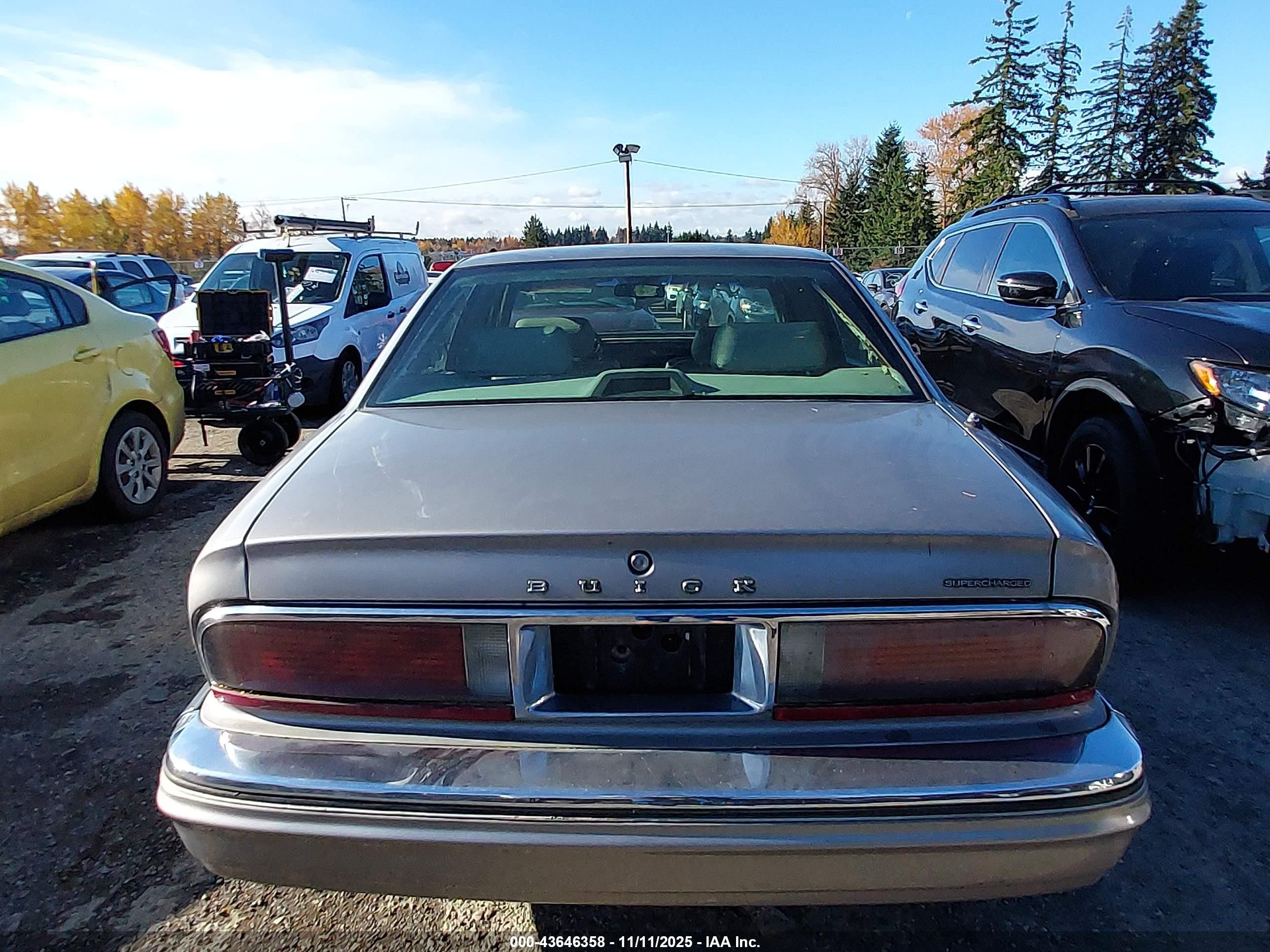 1996 Buick Park Avenue Ultra Silver vin: 1G4CU5215TH600776