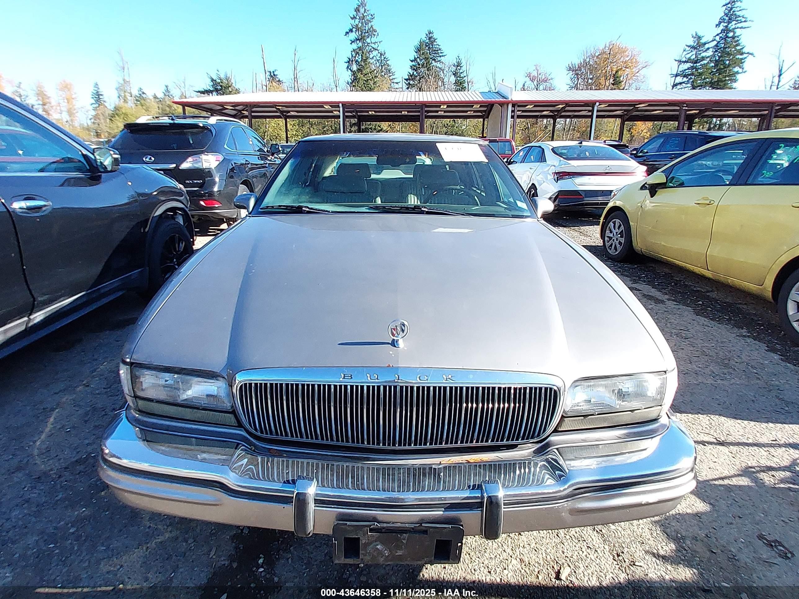 1996 Buick Park Avenue Ultra Silver vin: 1G4CU5215TH600776