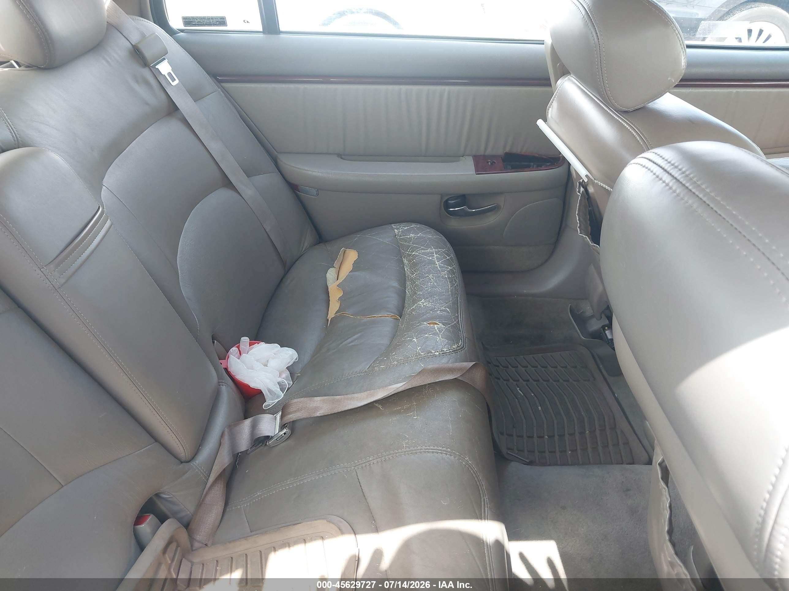 1999 Buick Park Avenue Ultra Кремовый vin: 1G4CU5216X4650938