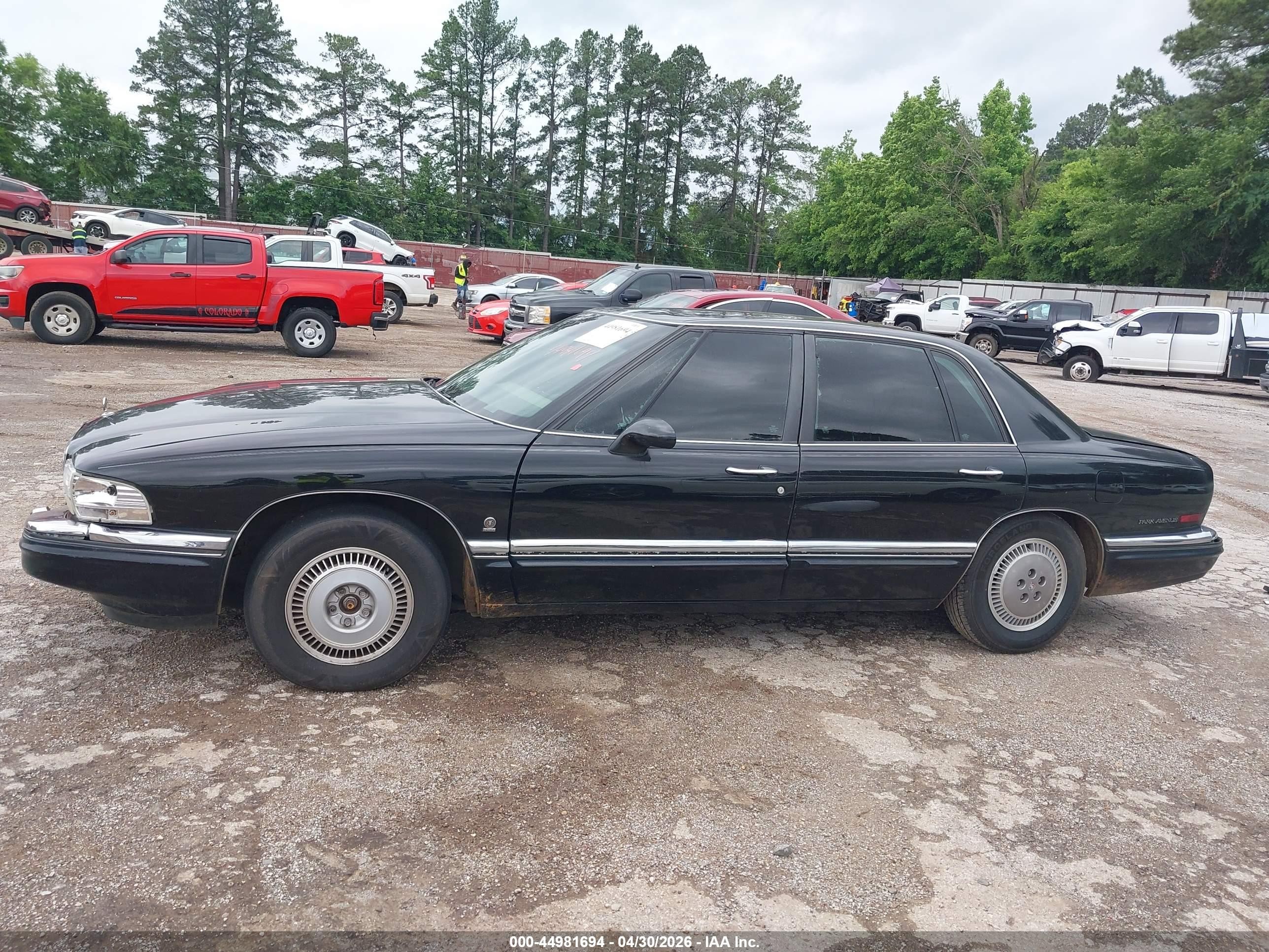 1996 Buick Park Avenue Ultra Black vin: 1G4CU521XTH600952