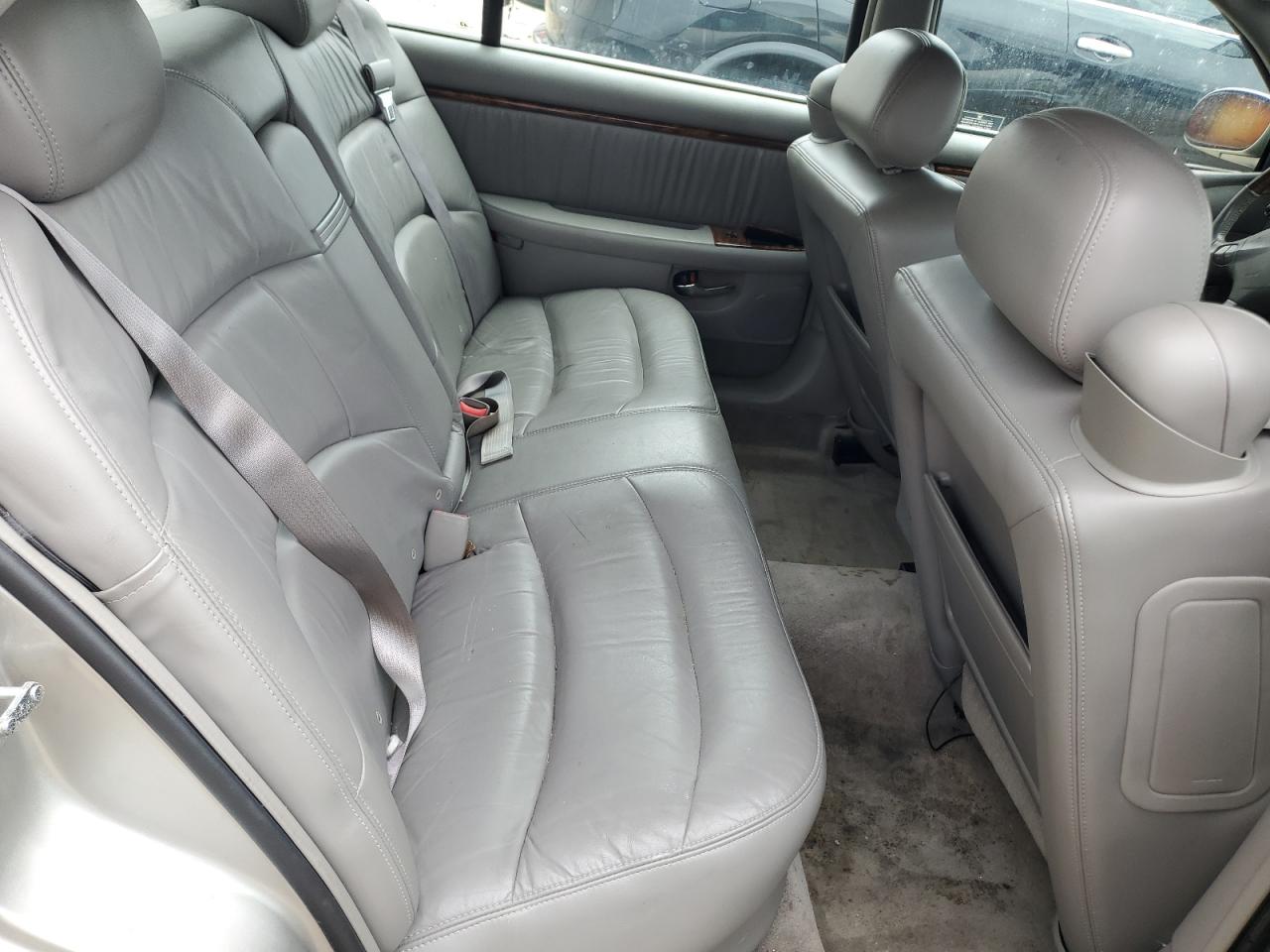 2005 Buick Park Avenue Ultra   Silver vin: 1G4CU541154100251