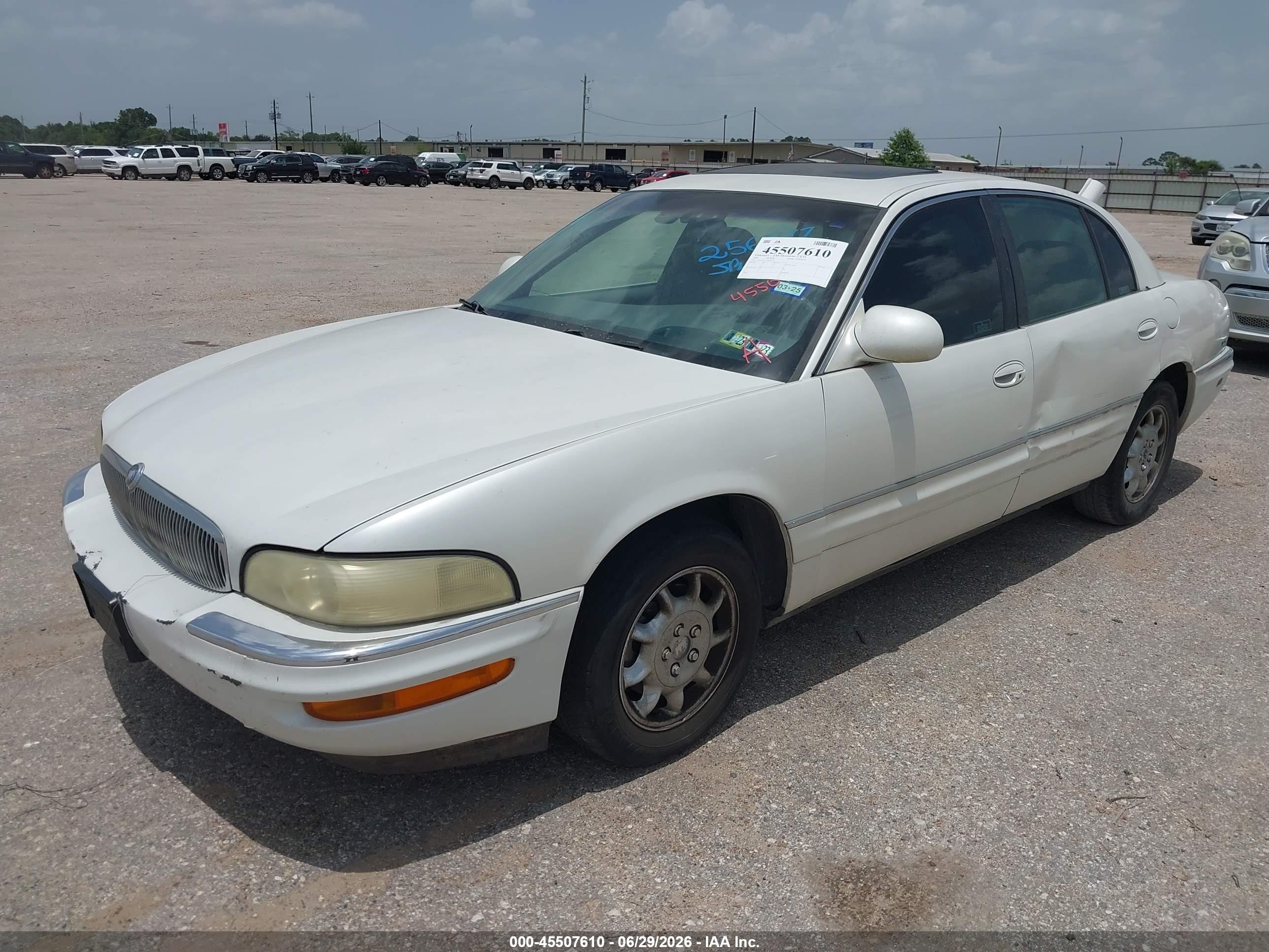 2000 Buick Park Avenue Ultra White vin: 1G4CU5411Y4256777