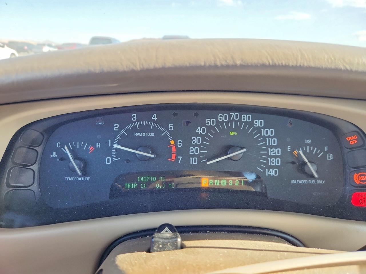 2002 Buick Park Avenue Ultra Gold vin: 1G4CU541324199778