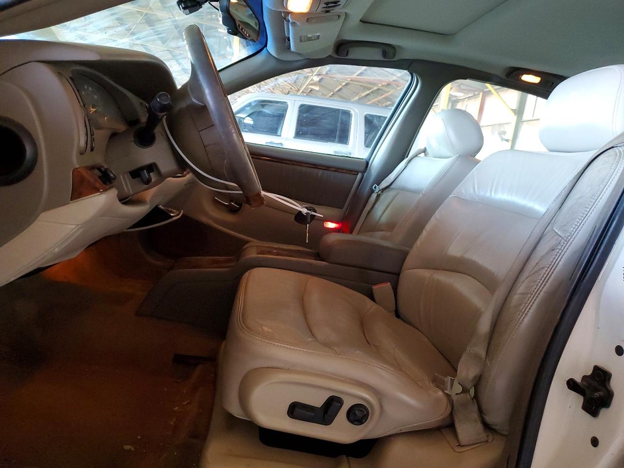2003 Buick Park Avenue Ultra Beige vin: 1G4CU541434187589