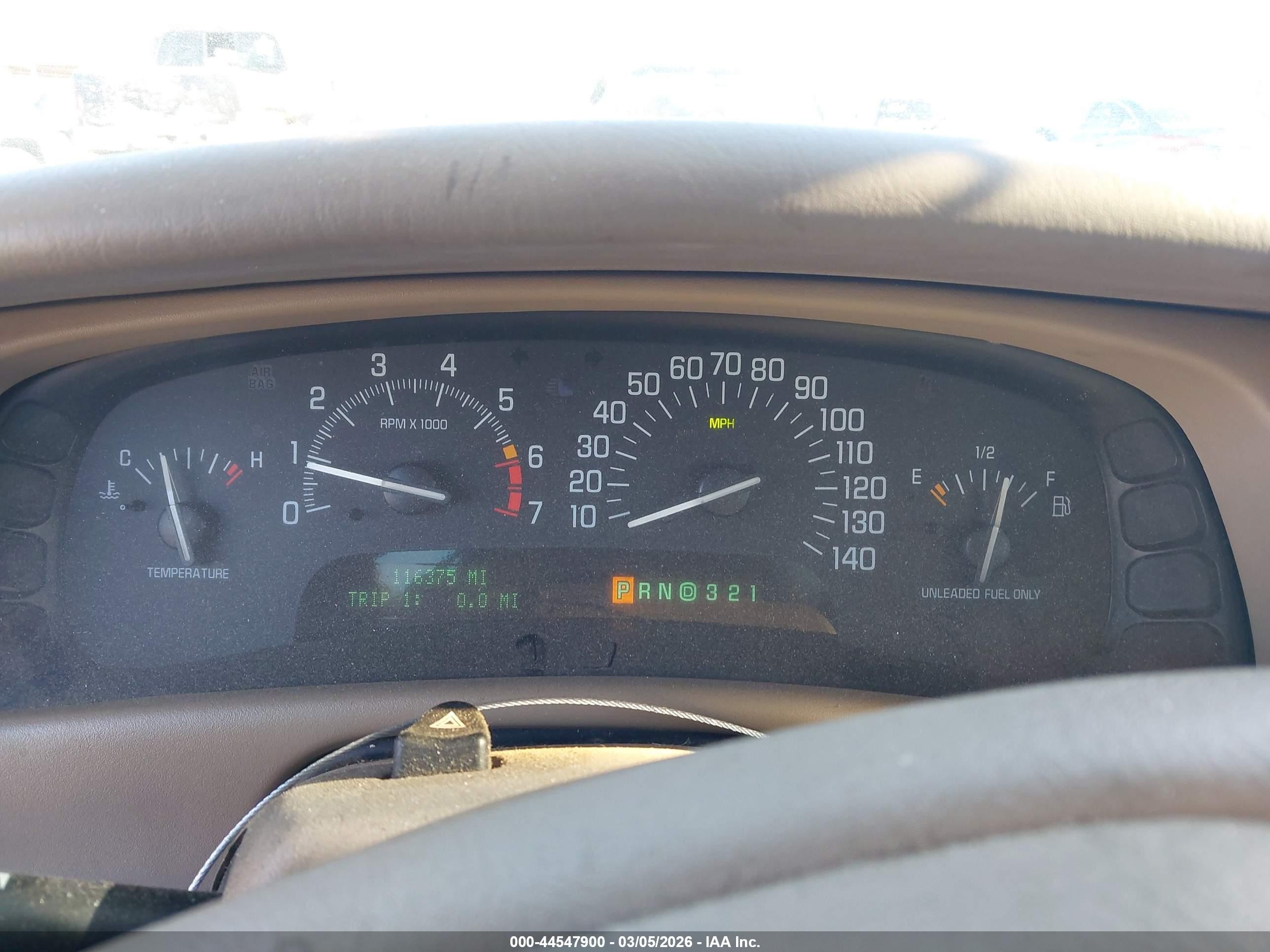 2000 Buick Park Avenue Ultra White vin: 1G4CU5414Y4277140