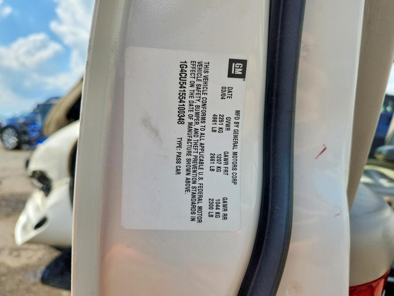 2005 Buick Park Avenue Ultra White vin: 1G4CU541554100348