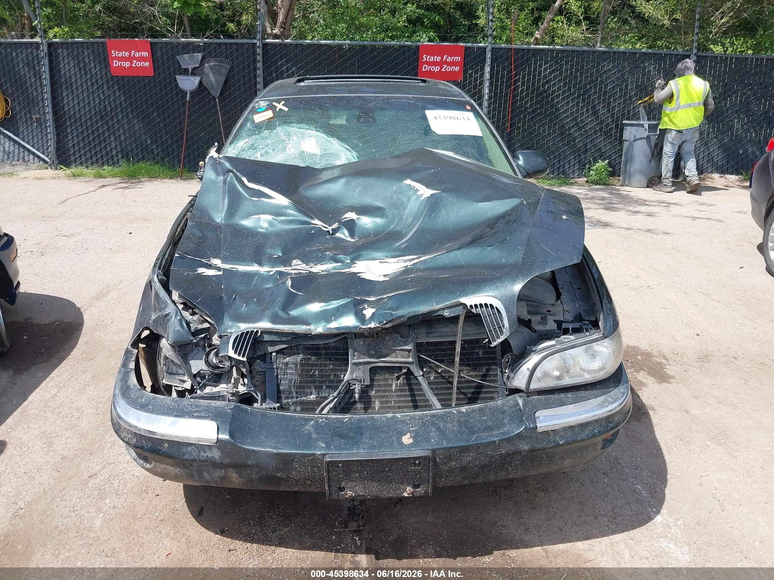 2001 Buick Park Avenue Ultra Зеленый vin: 1G4CU541614256120