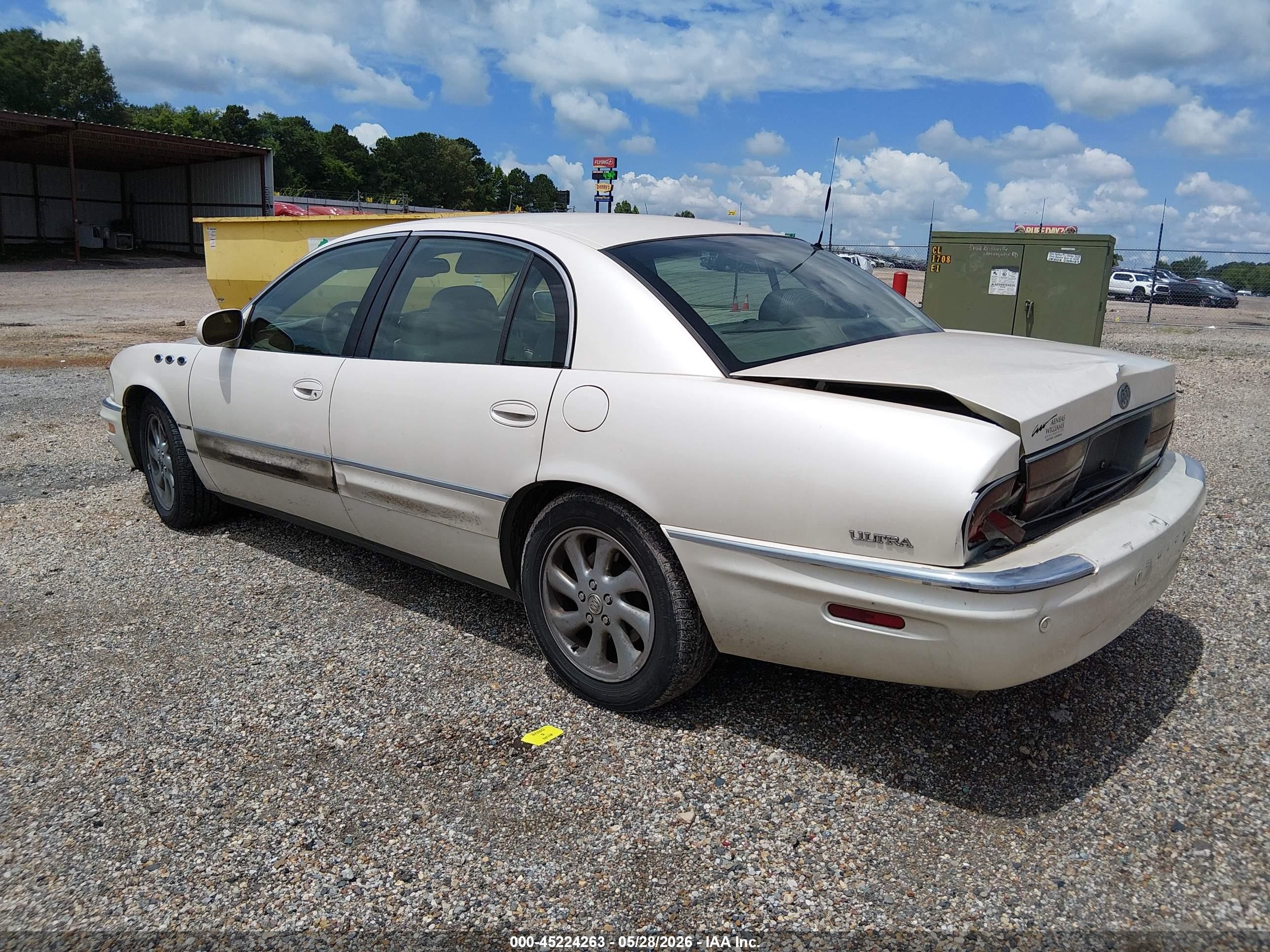 2003 Buick Park Avenue Ultra White vin: 1G4CU541634138832