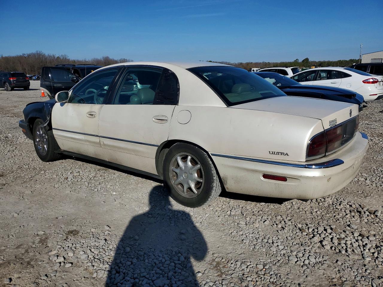 2004 Buick Park Avenue Ultra Two Tone vin: 1G4CU541644141103