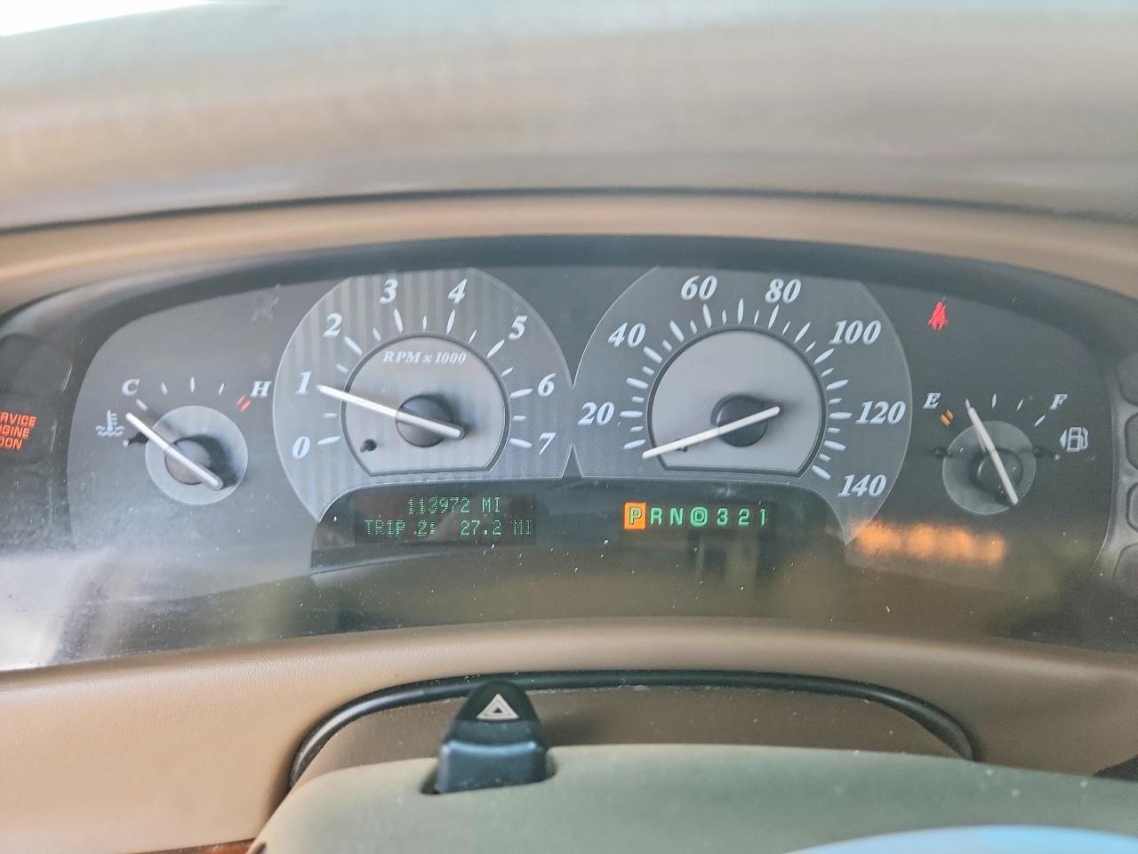 2004 Buick Park Avenue Ultra White vin: 1G4CU541744142499