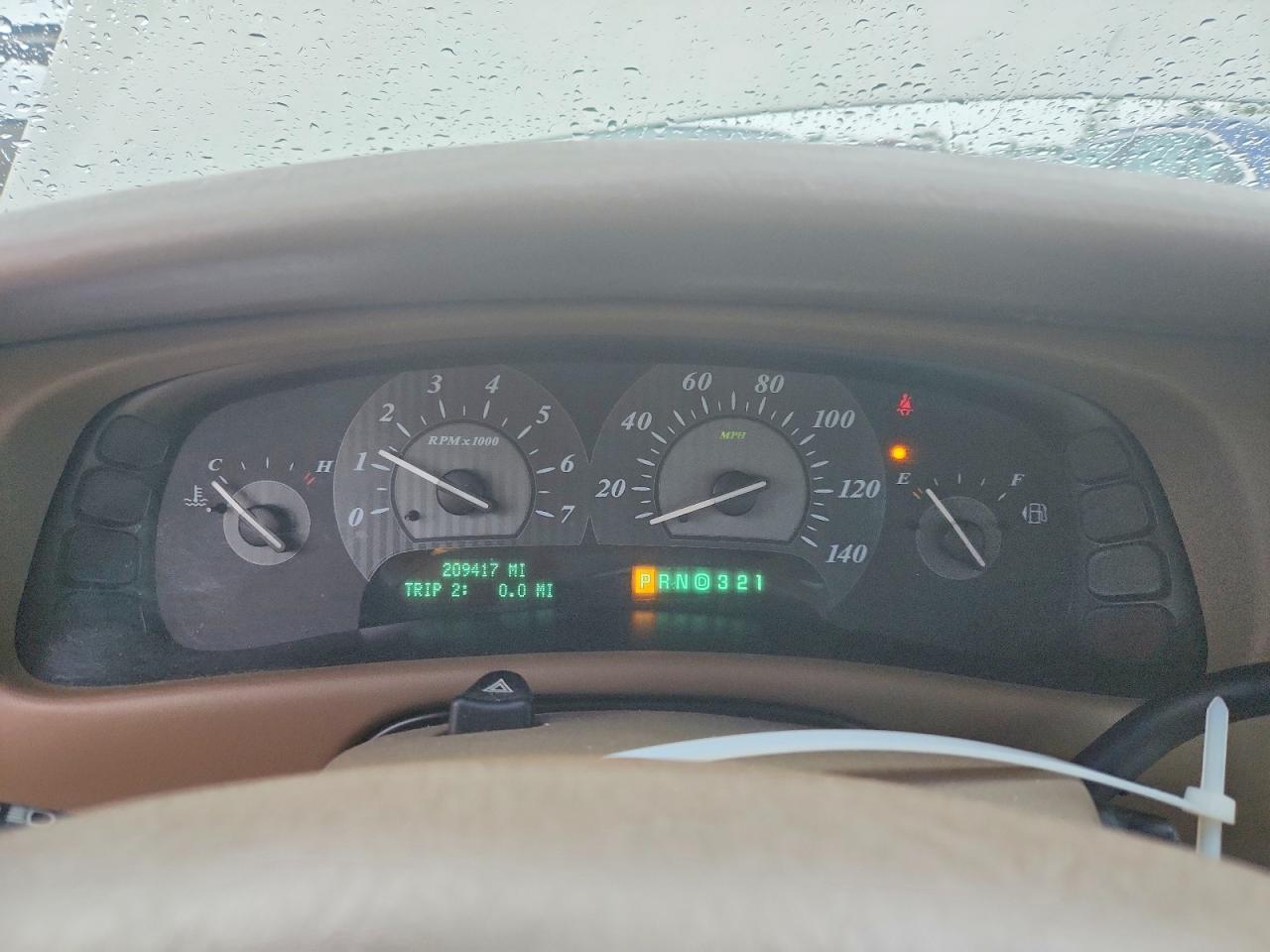 2004 Buick Park Avenue Ultra White vin: 1G4CU541844108295
