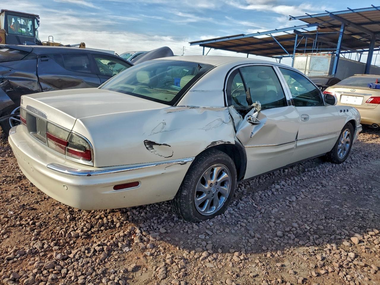 2005 Buick Park Avenue Ultra White vin: 1G4CU541954102314