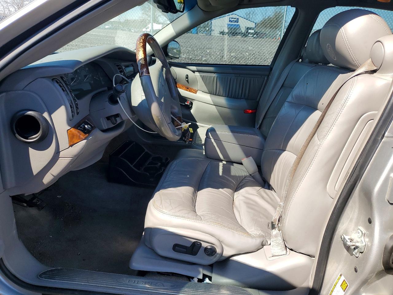 2004 Buick Park Avenue Ultra Gray vin: 1G4CU541X44153867