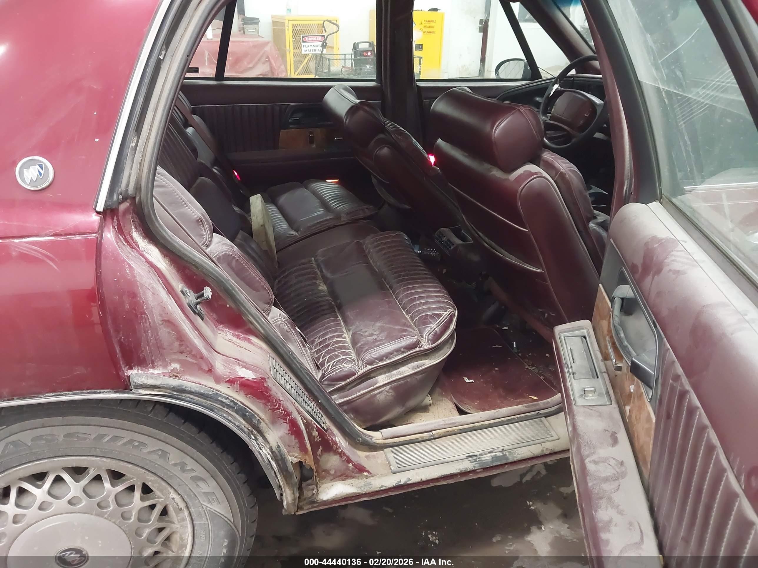 1995 Buick Park Avenue   Maroon vin: 1G4CW52K0SH648672