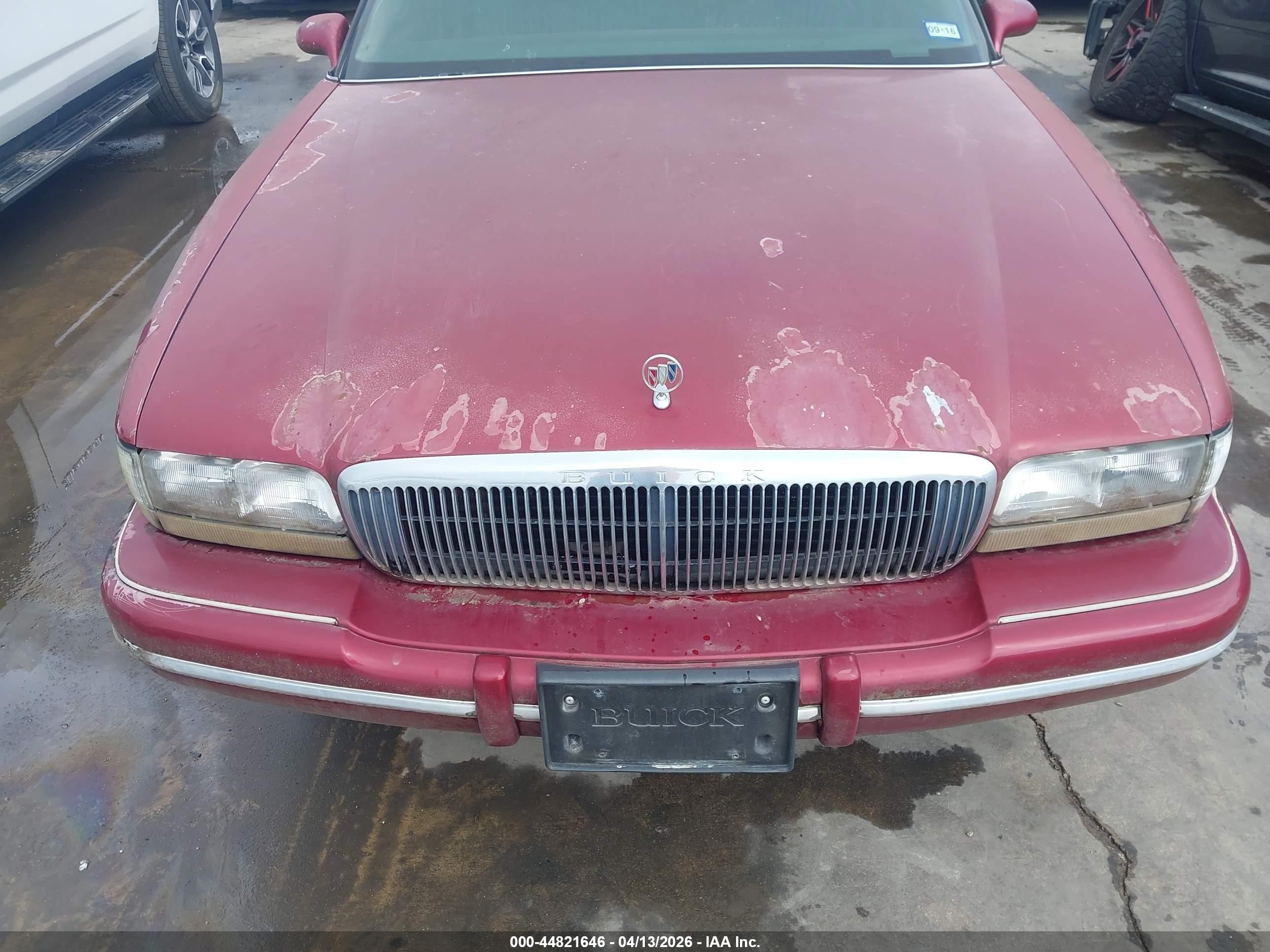 1996 Buick Park Avenue   Maroon vin: 1G4CW52K1TH642719