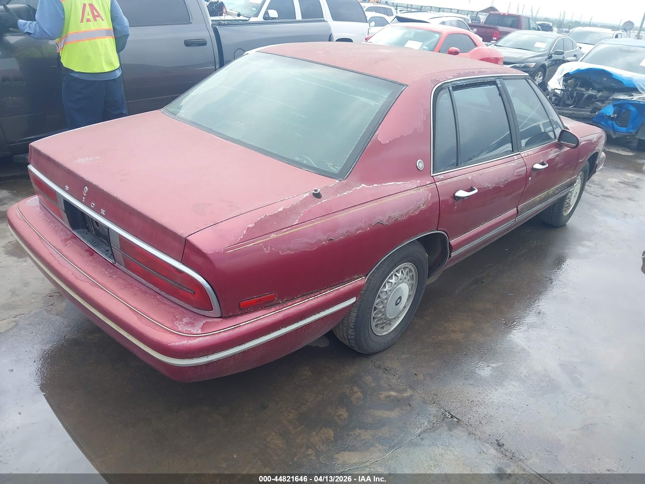 1996 Buick Park Avenue   Maroon vin: 1G4CW52K1TH642719