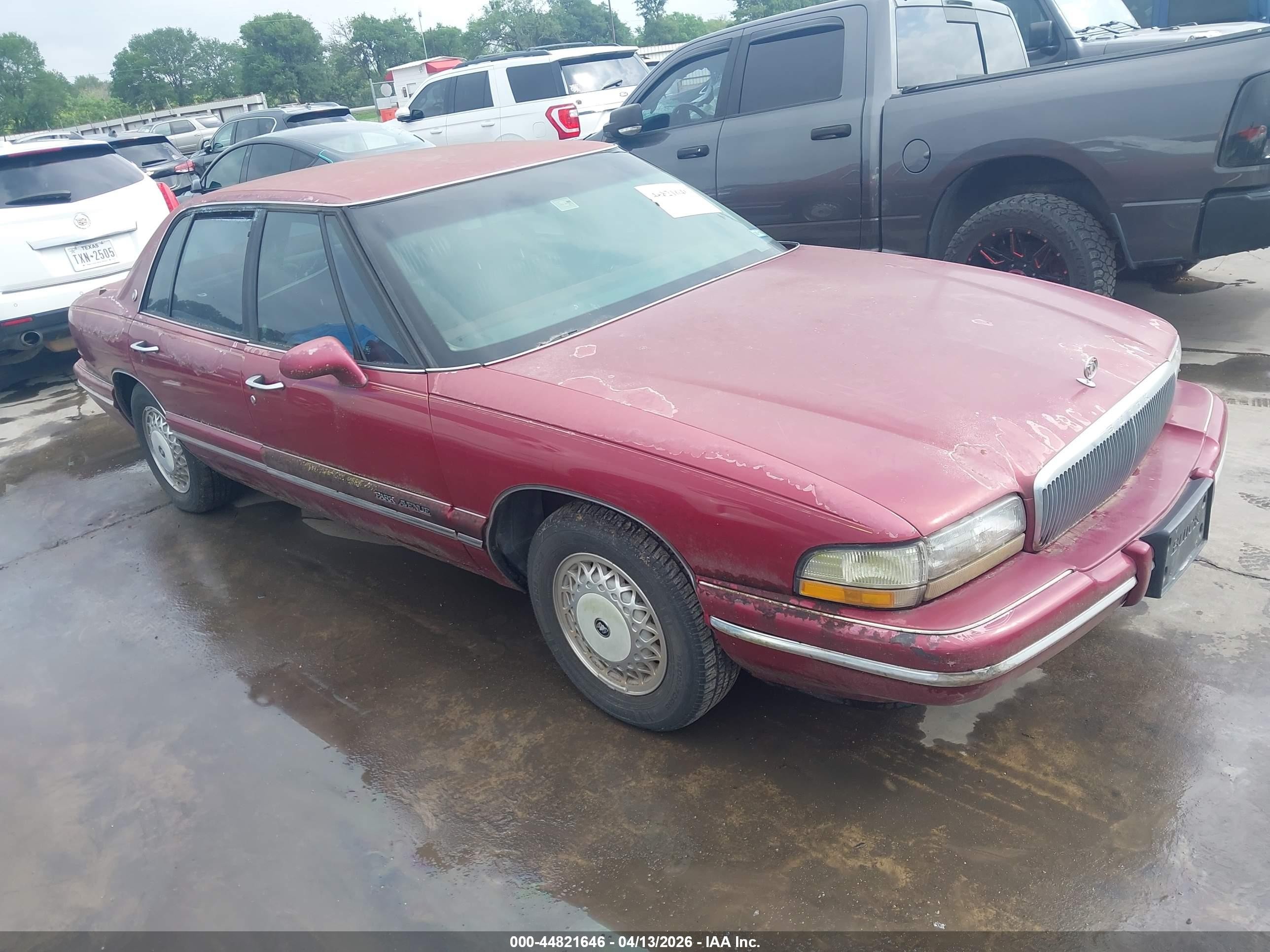 1996 Buick Park Avenue   Maroon vin: 1G4CW52K1TH642719