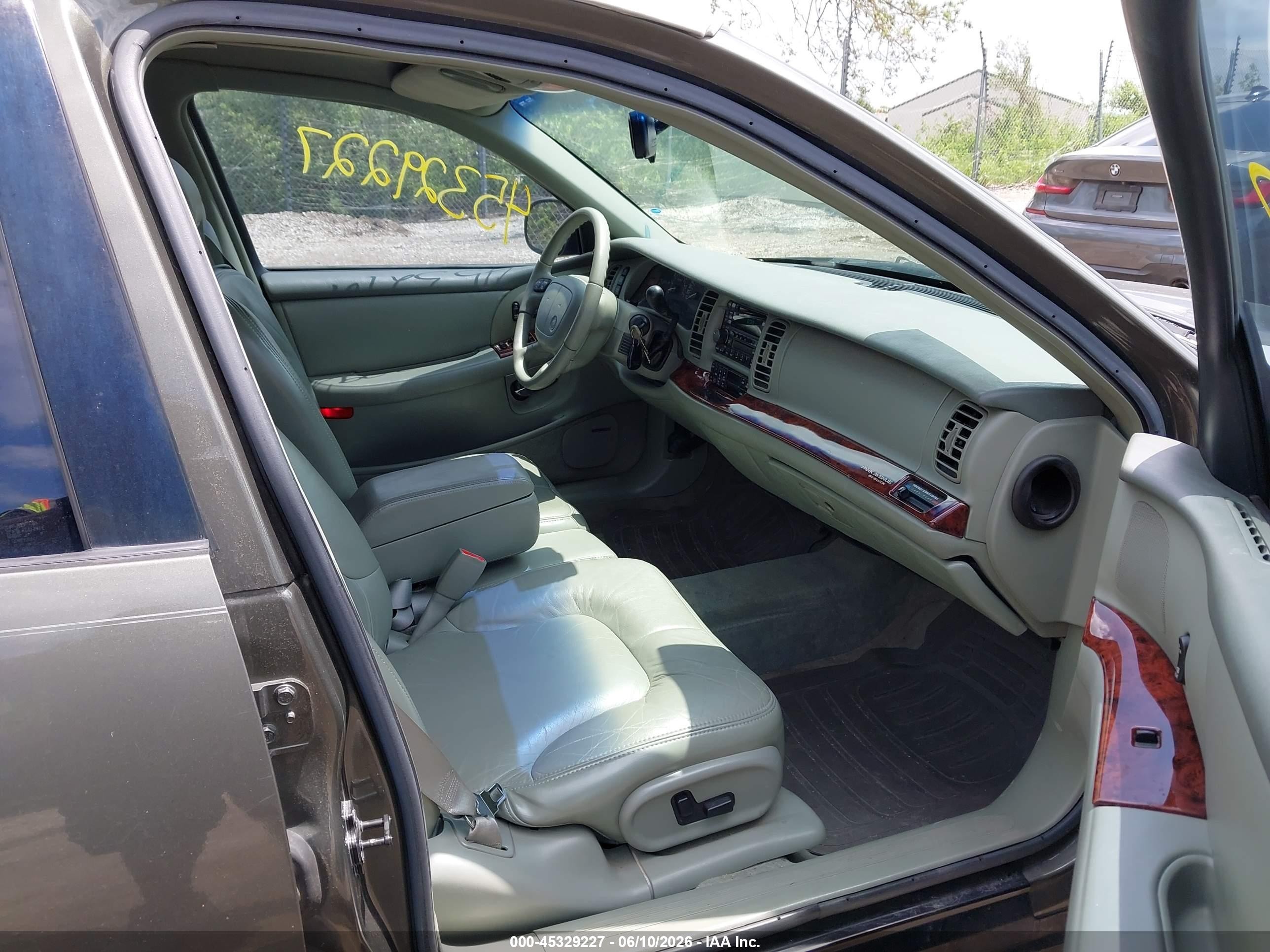 1997 Buick Park Avenue   Green vin: 1G4CW52K1V4606779
