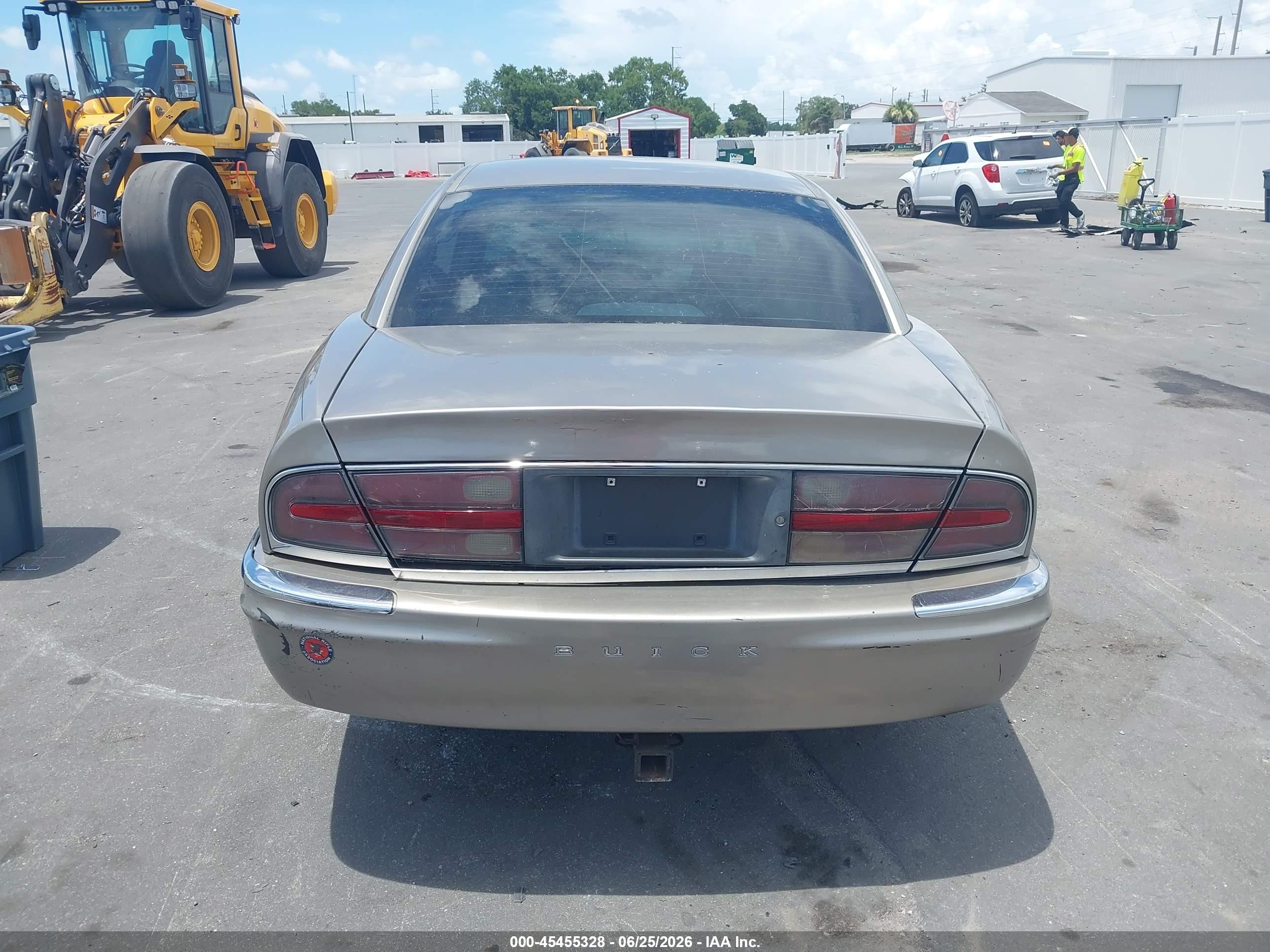 2000 Buick Park Avenue   Gold vin: 1G4CW52K1Y4145233