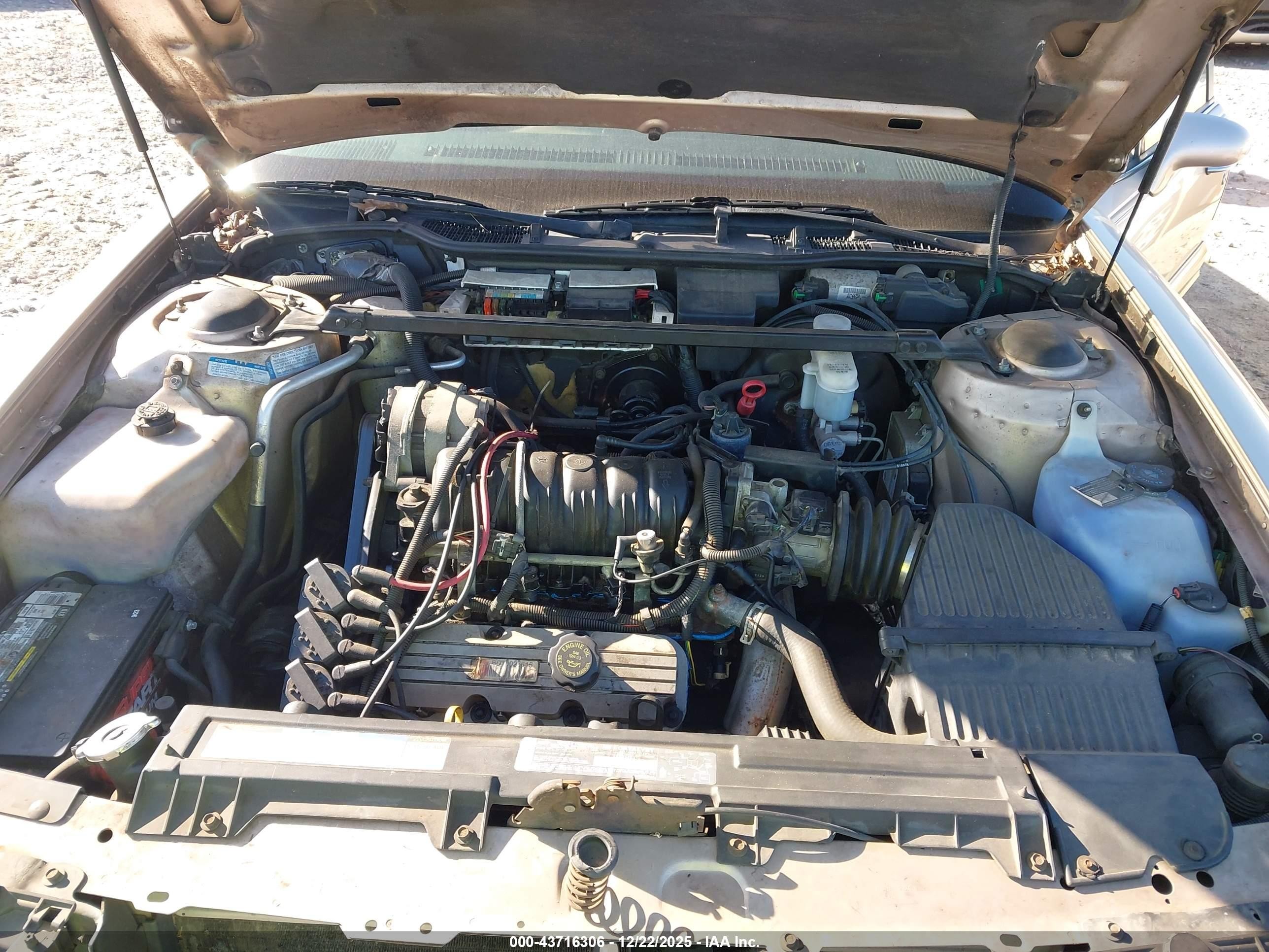 1995 Buick Park Avenue   Коричневый vin: 1G4CW52K2SH660922