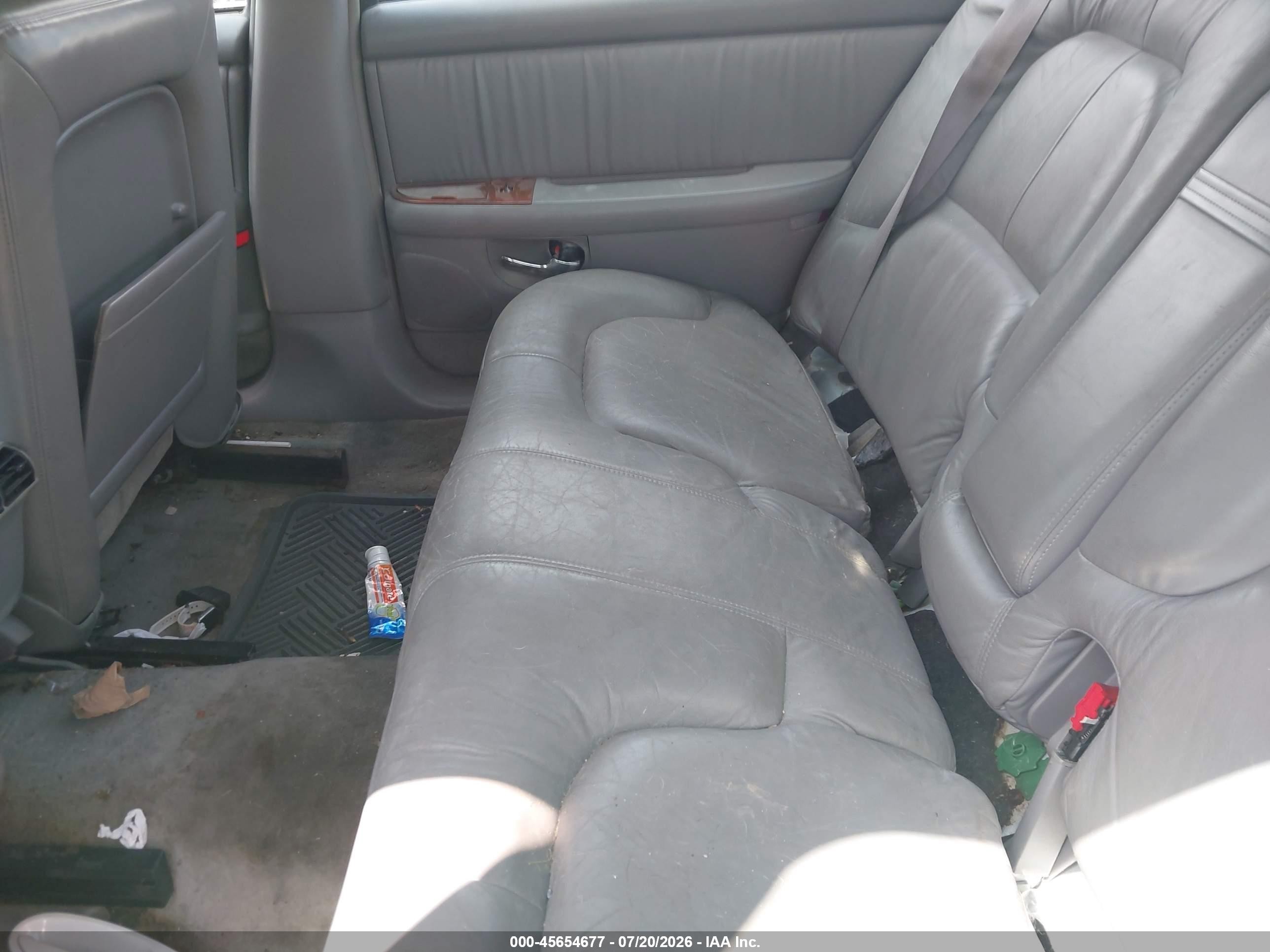 2000 Buick Park Avenue   Белый vin: 1G4CW52K2Y4171713