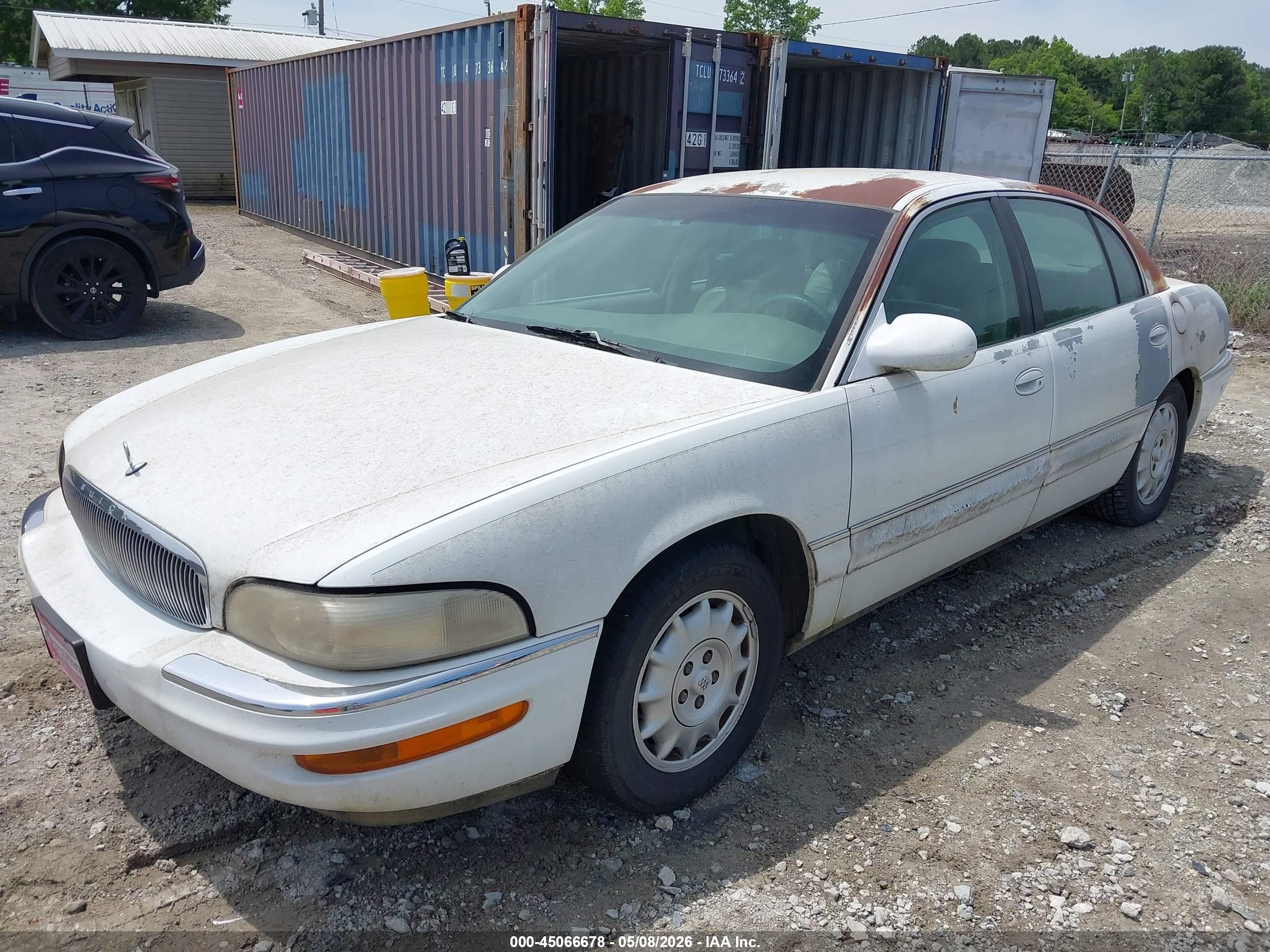 1997 Buick Park Avenue   White vin: 1G4CW52K4V4625245