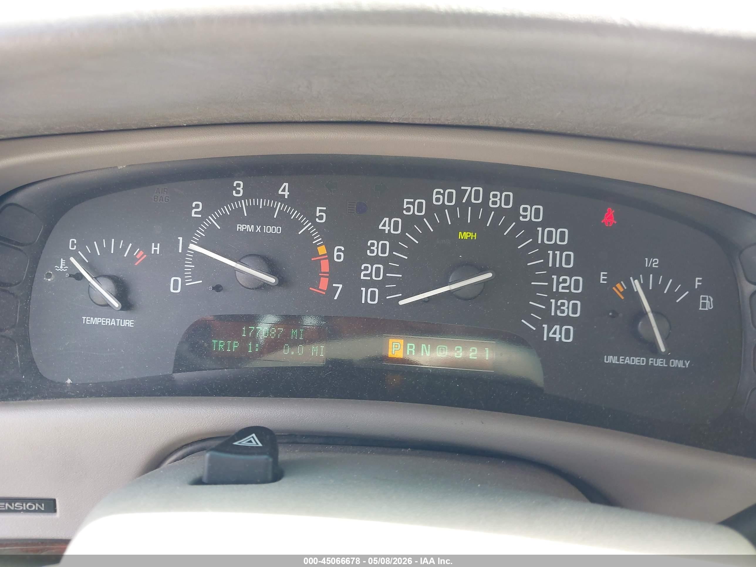 1997 Buick Park Avenue   White vin: 1G4CW52K4V4625245