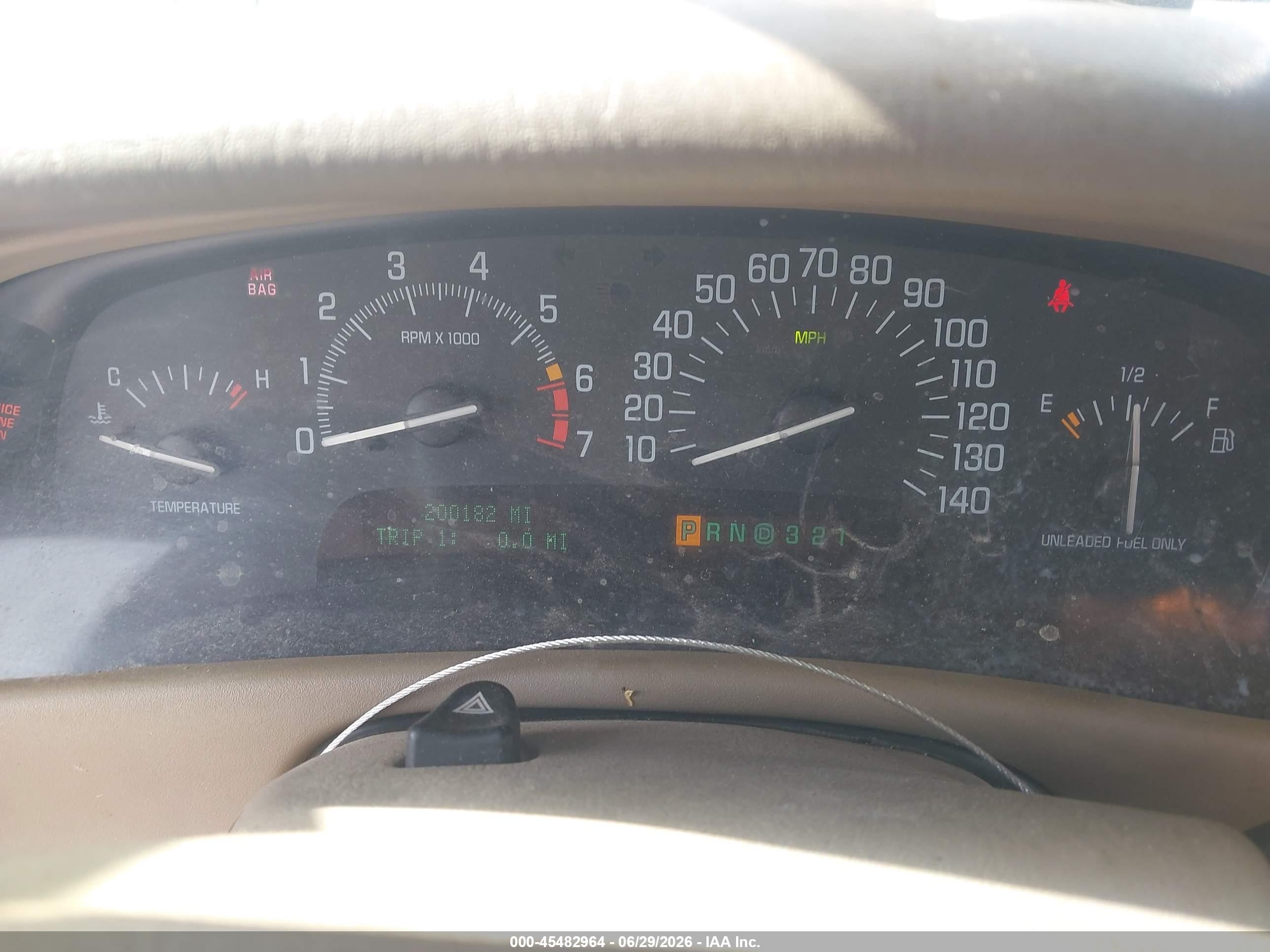 1999 Buick Park Avenue   Champagne vin: 1G4CW52K4X4658166