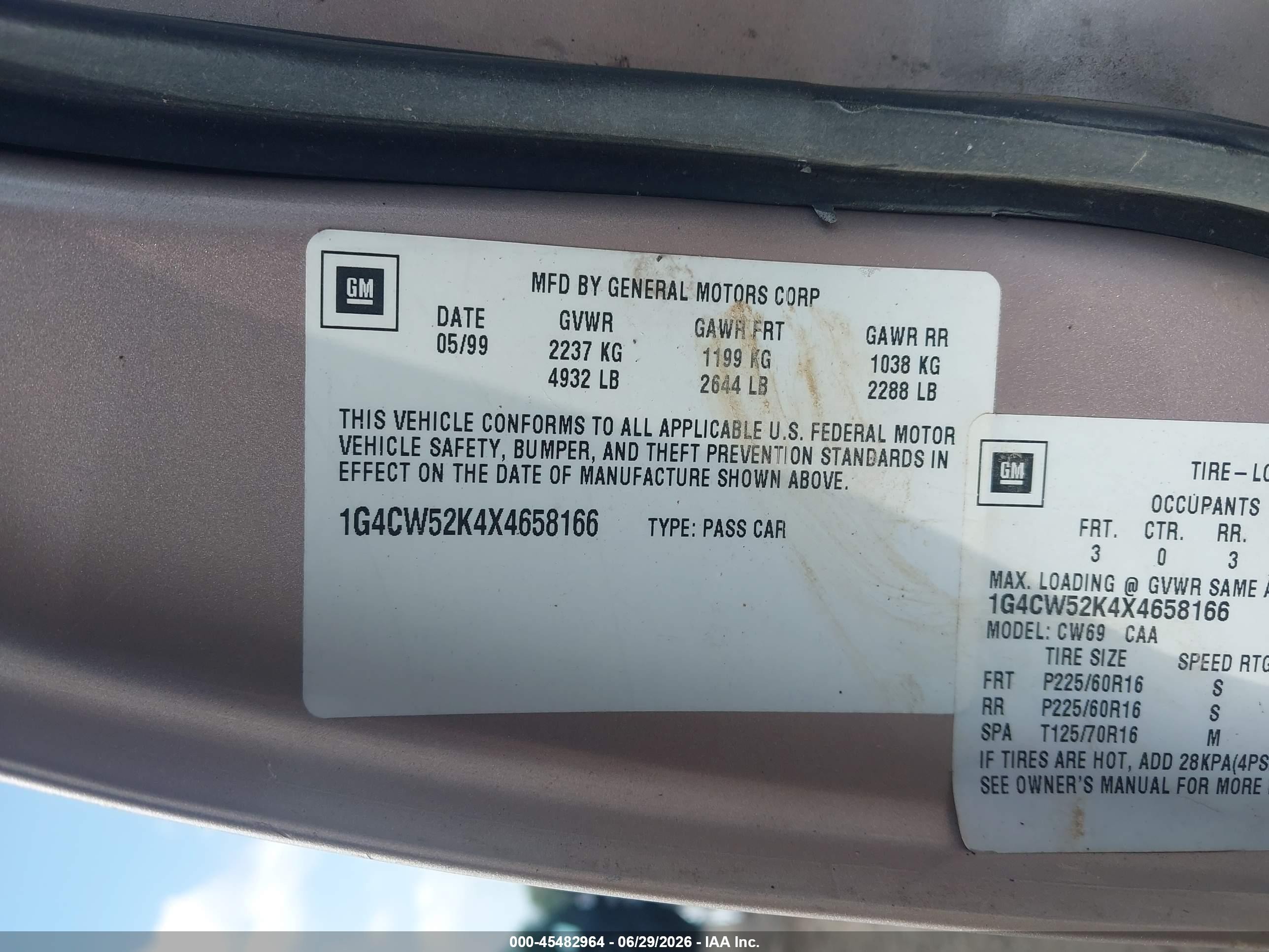1999 Buick Park Avenue   Champagne vin: 1G4CW52K4X4658166