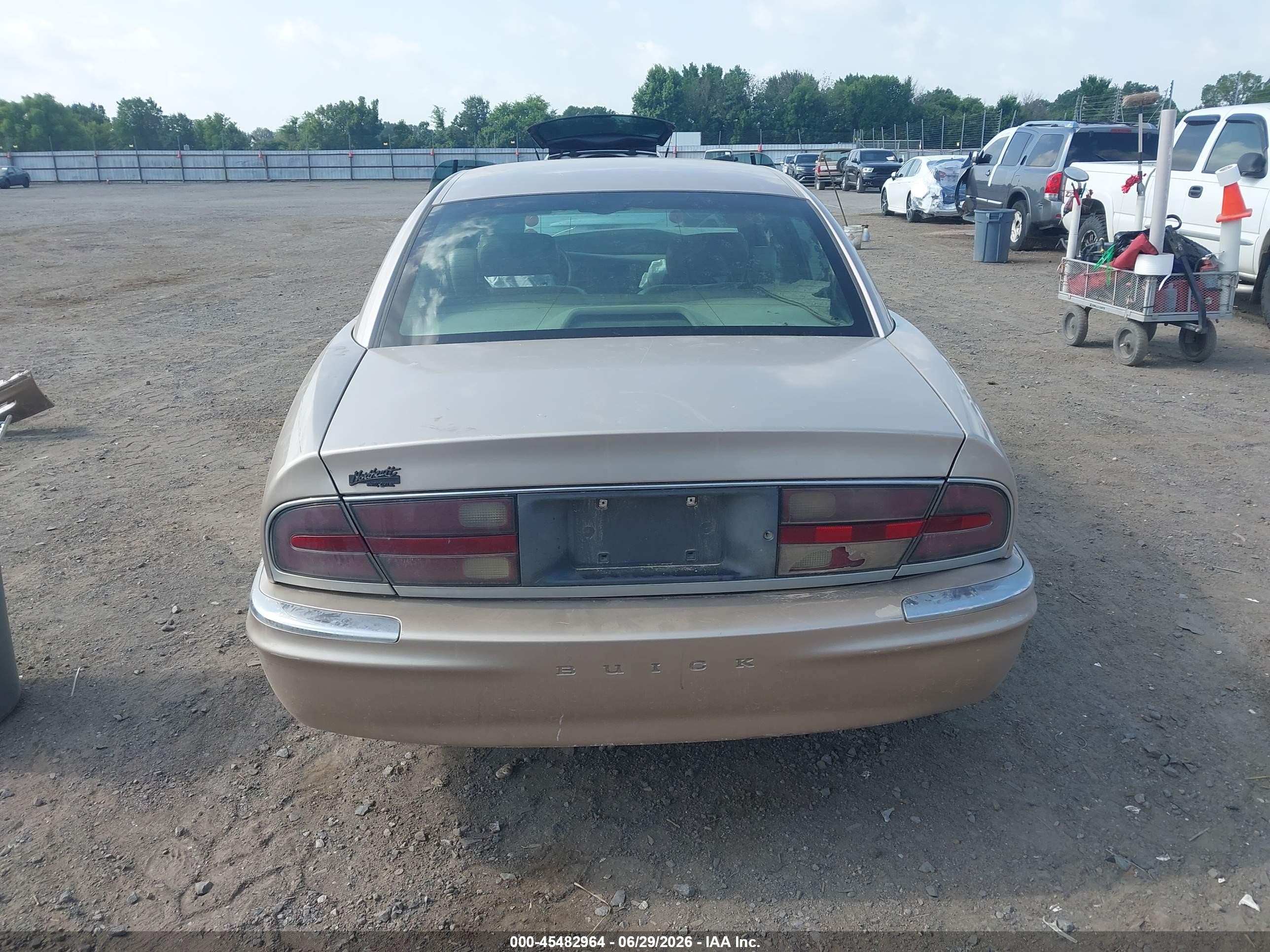 1999 Buick Park Avenue   Champagne vin: 1G4CW52K4X4658166