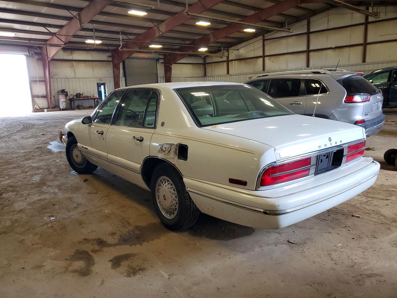 1995 Buick Park Avenue White vin: 1G4CW52K6SH662897