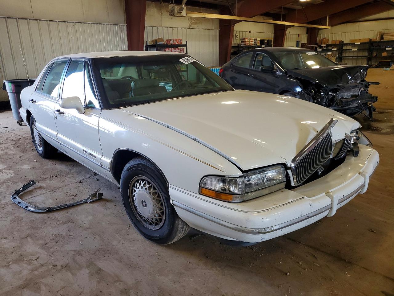 1995 Buick Park Avenue White vin: 1G4CW52K6SH662897