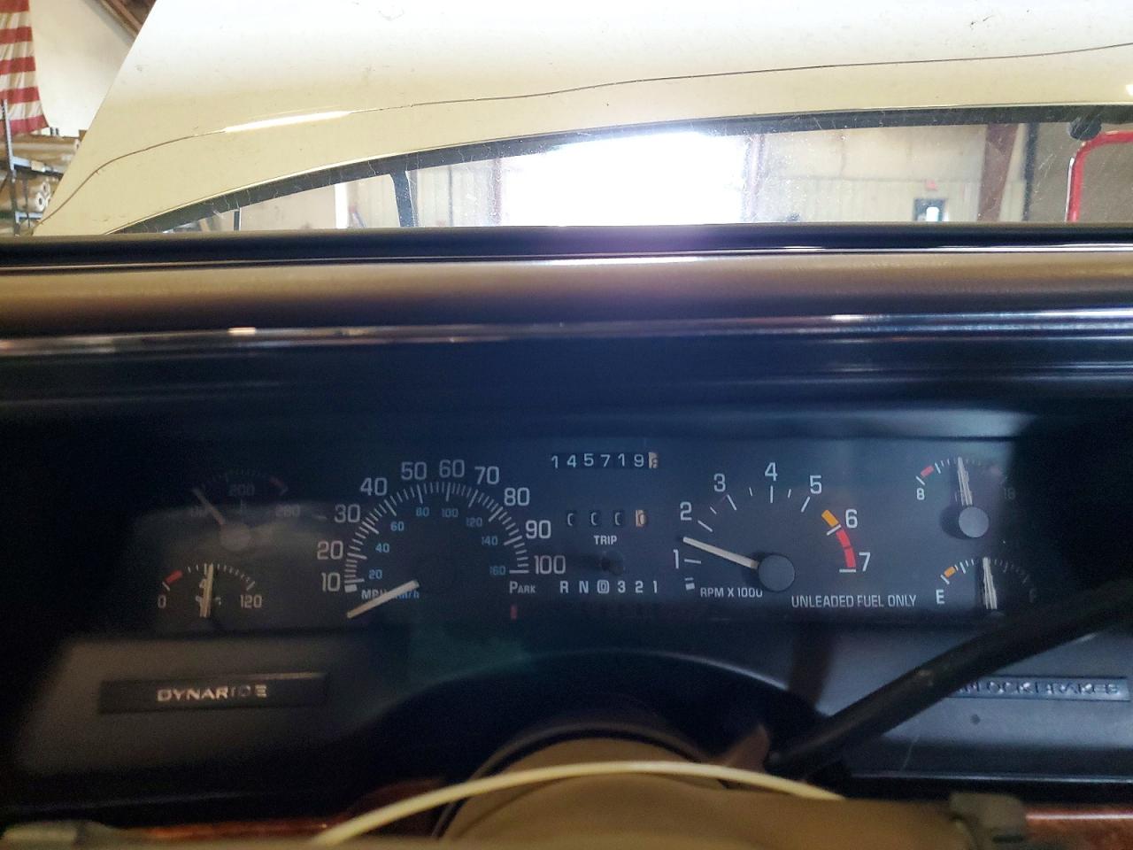 1995 Buick Park Avenue White vin: 1G4CW52K6SH662897