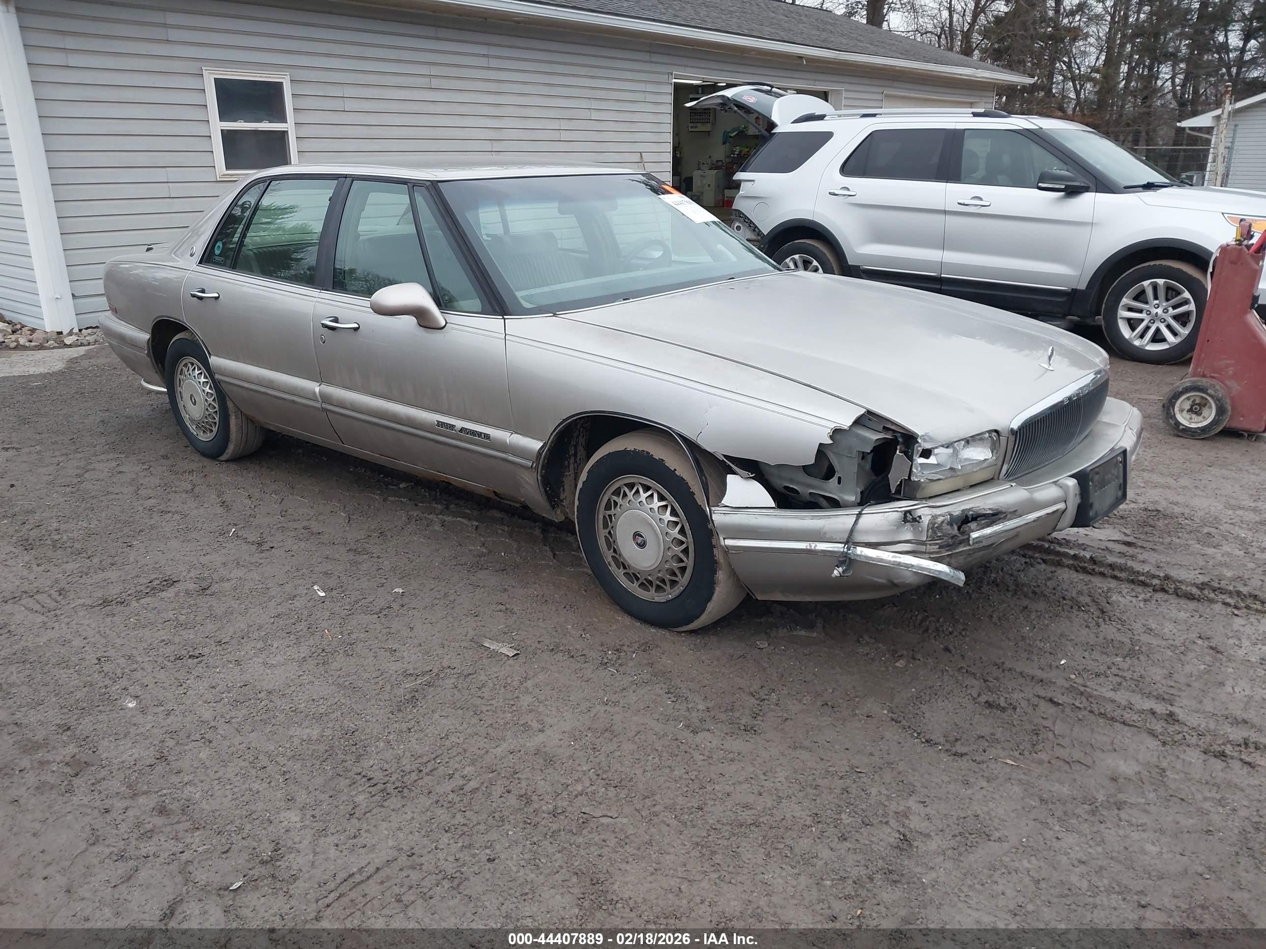 1996 Buick Park Avenue   Gold vin: 1G4CW52K8TH630907