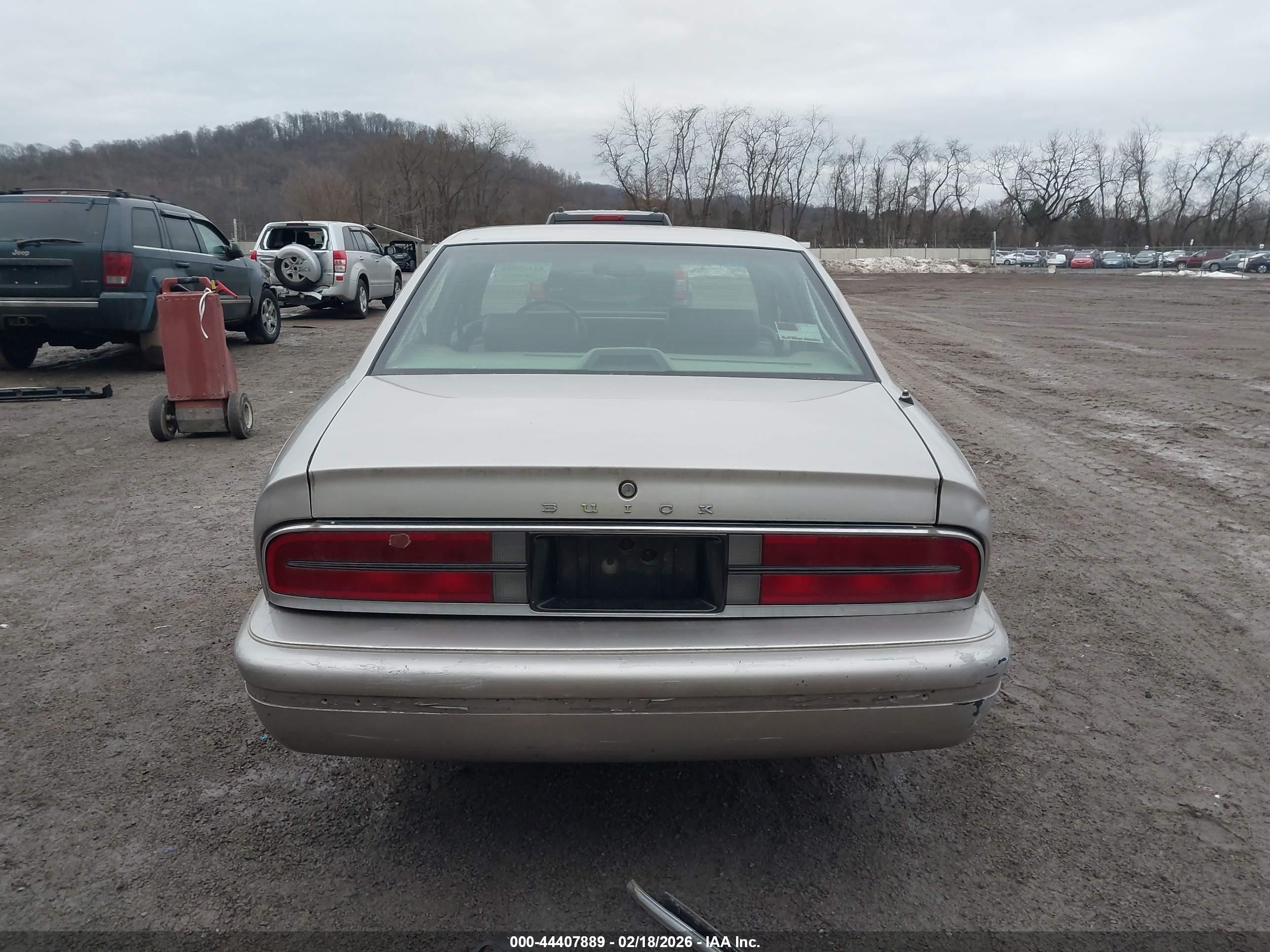 1996 Buick Park Avenue   Gold vin: 1G4CW52K8TH630907