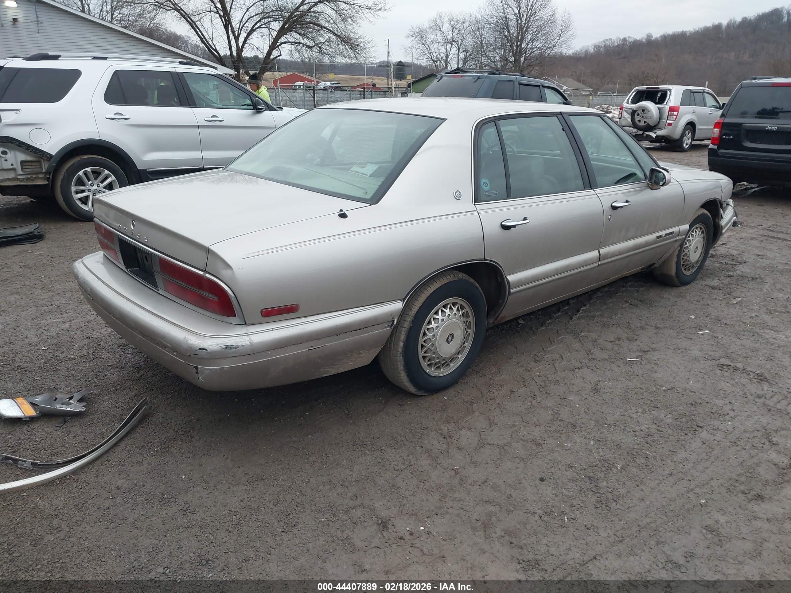 1996 Buick Park Avenue   Gold vin: 1G4CW52K8TH630907