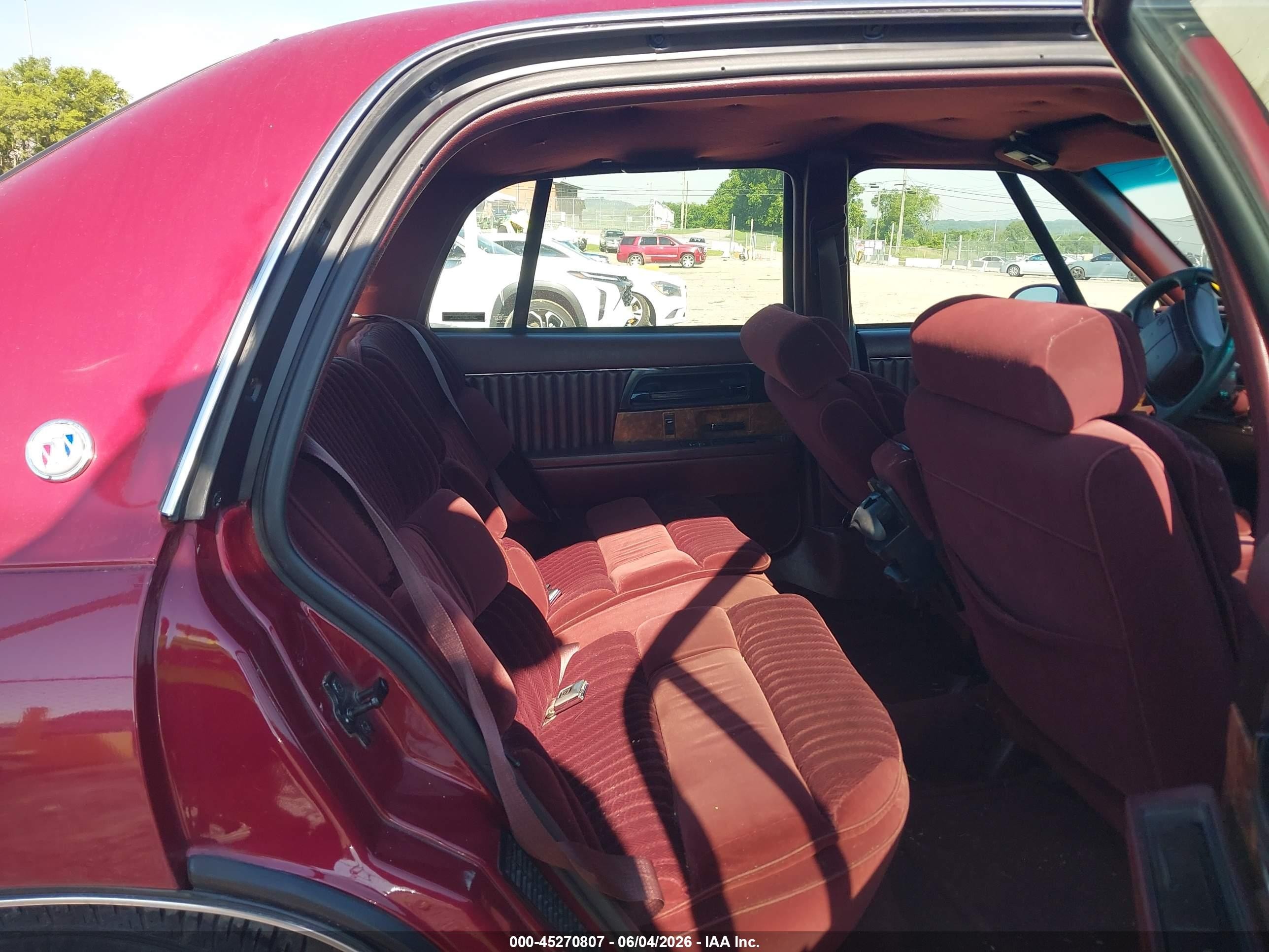 1996 Buick Park Avenue   Burgundy vin: 1G4CW52K8TH634570