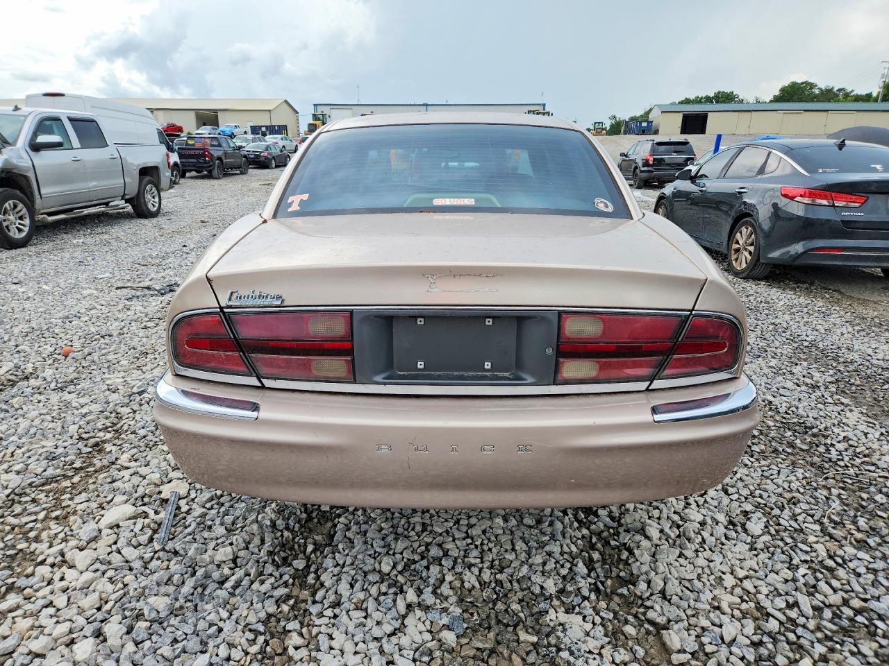 1999 Buick Park Avenue Beige vin: 1G4CW52K8X4632797