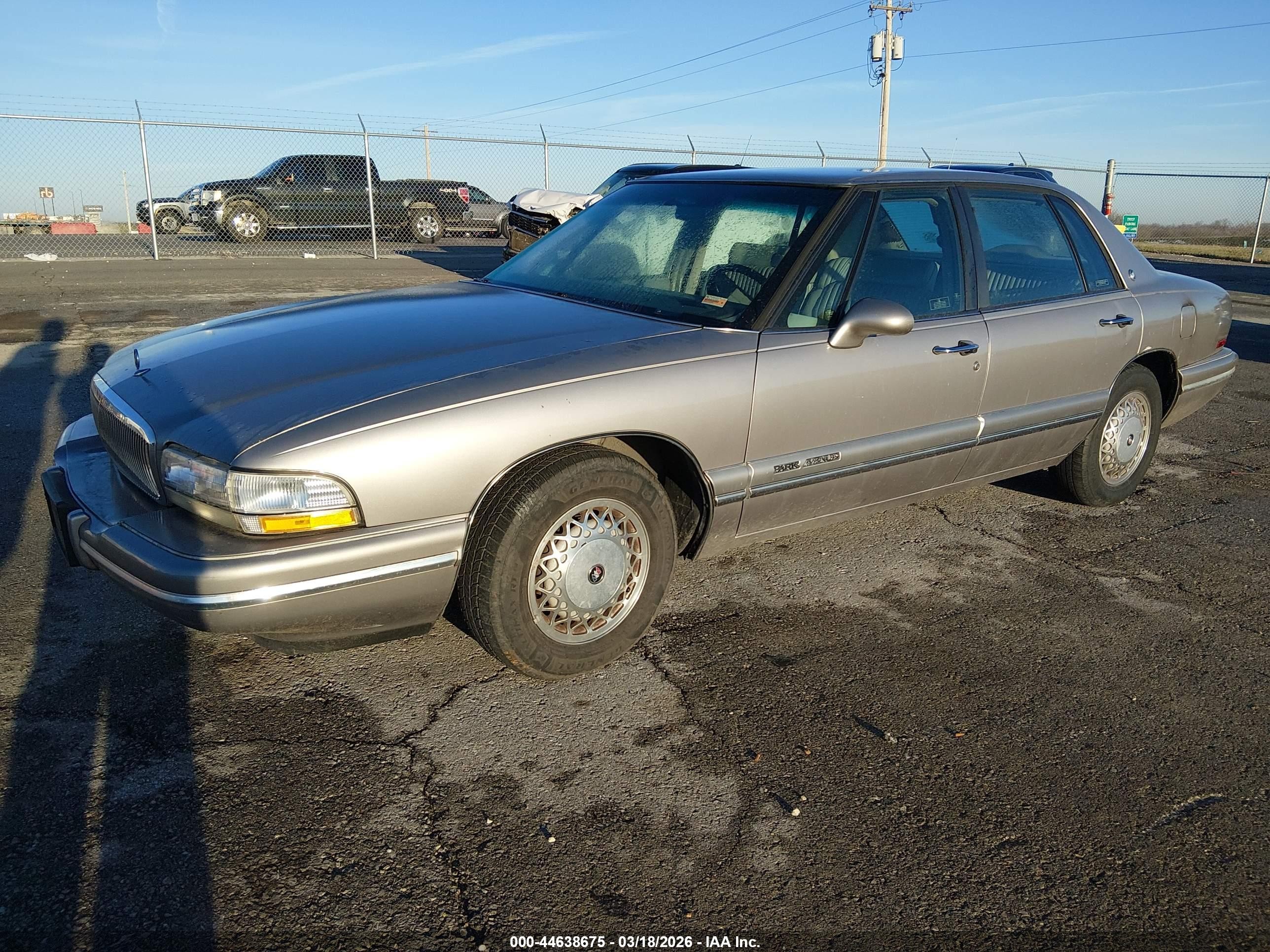 1995 Buick Park Avenue   Tan vin: 1G4CW52K9SH614410